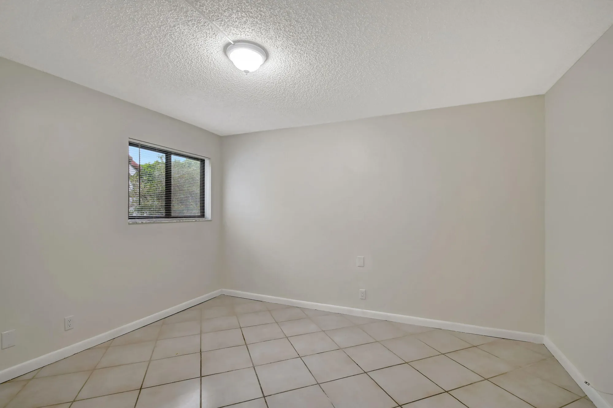 Property Slideshow image 29 of 76 | 5519 fairway park dr 202, Boynton Beach, FL, 33437