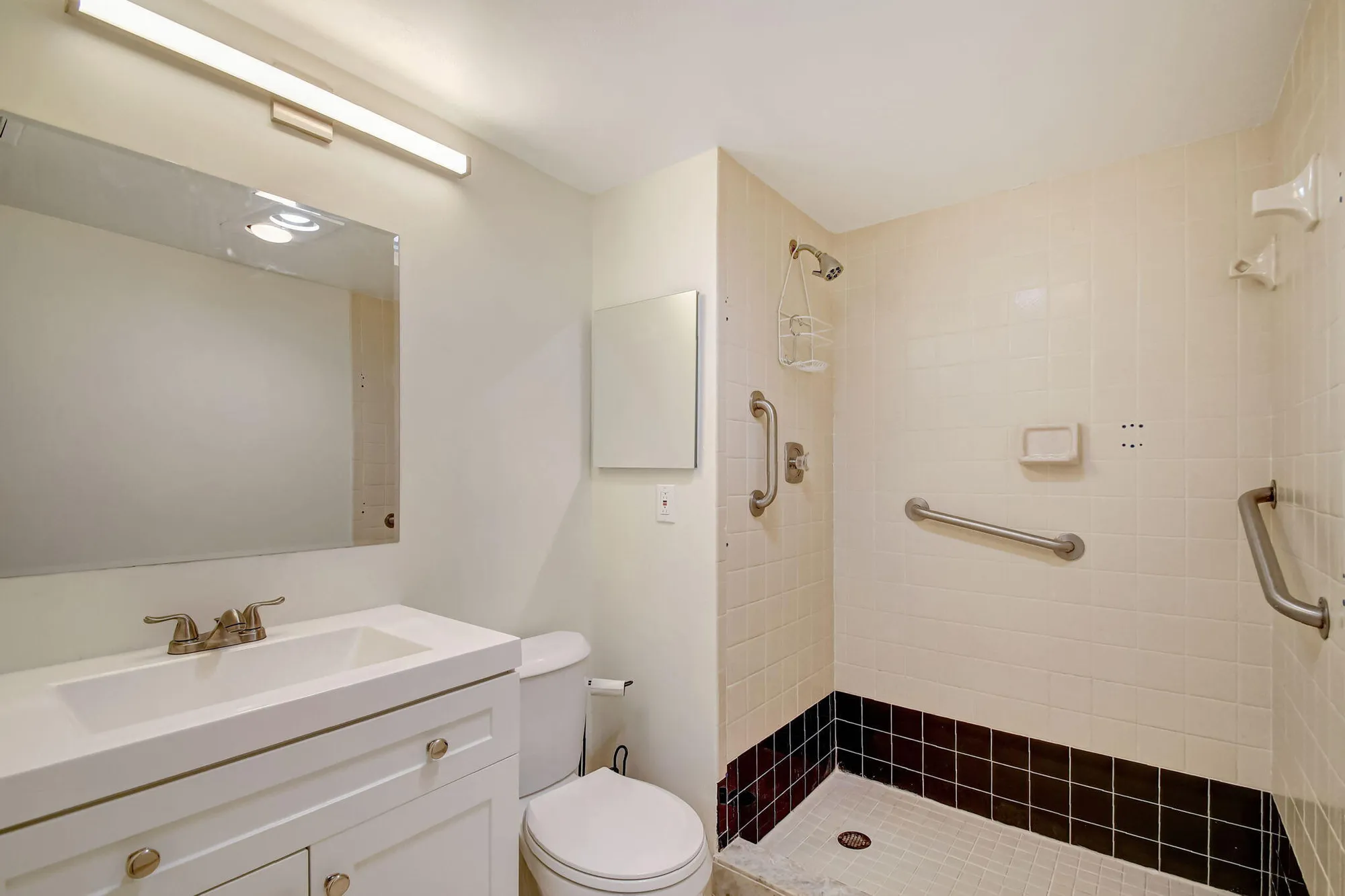 Property Slideshow image 31 of 76 | 5519 fairway park dr 202, Boynton Beach, FL, 33437