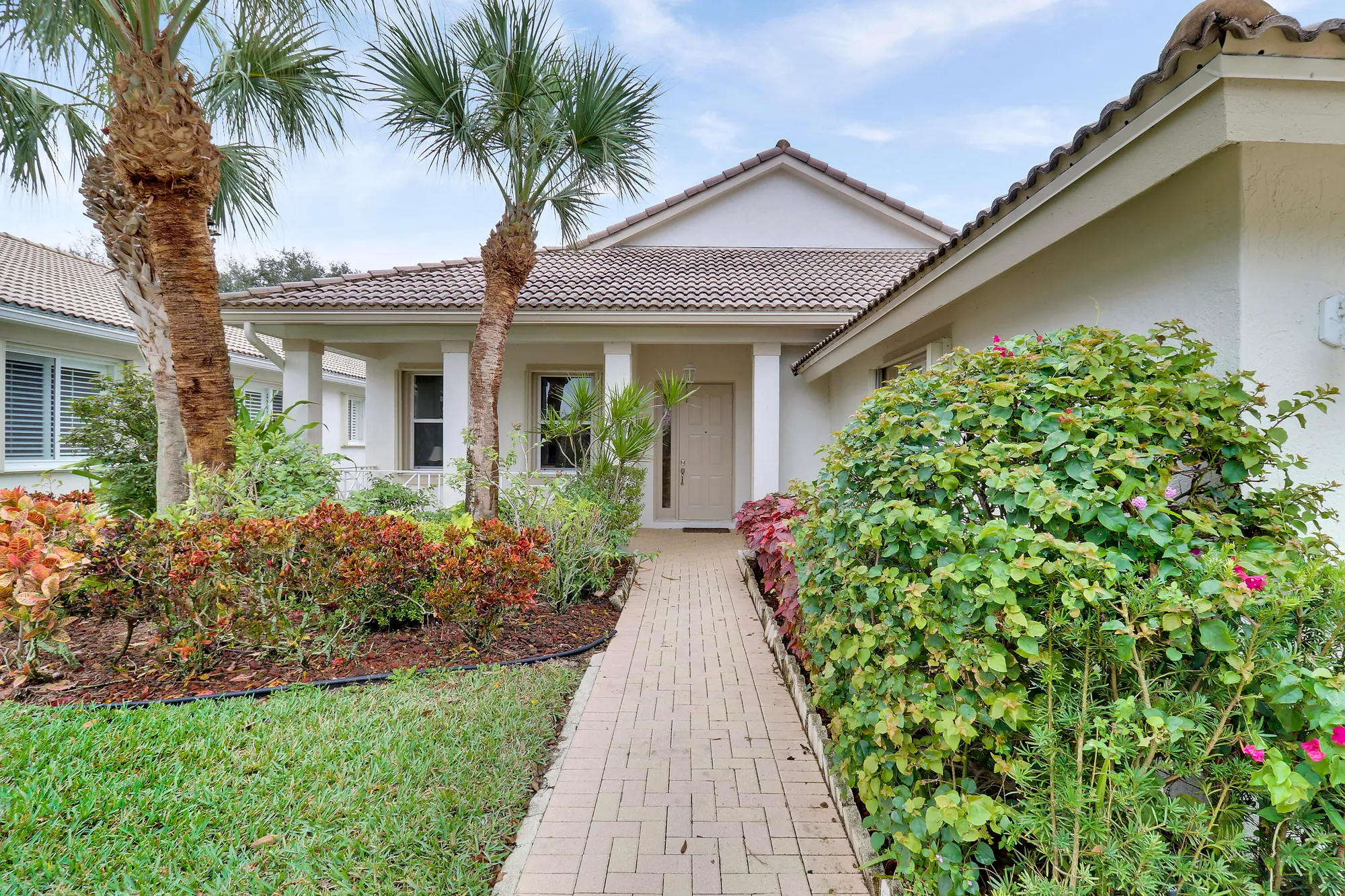 Property Slideshow image 3 of 54 | 2464 sailfish cove dr, West Palm Beach, FL, 33411