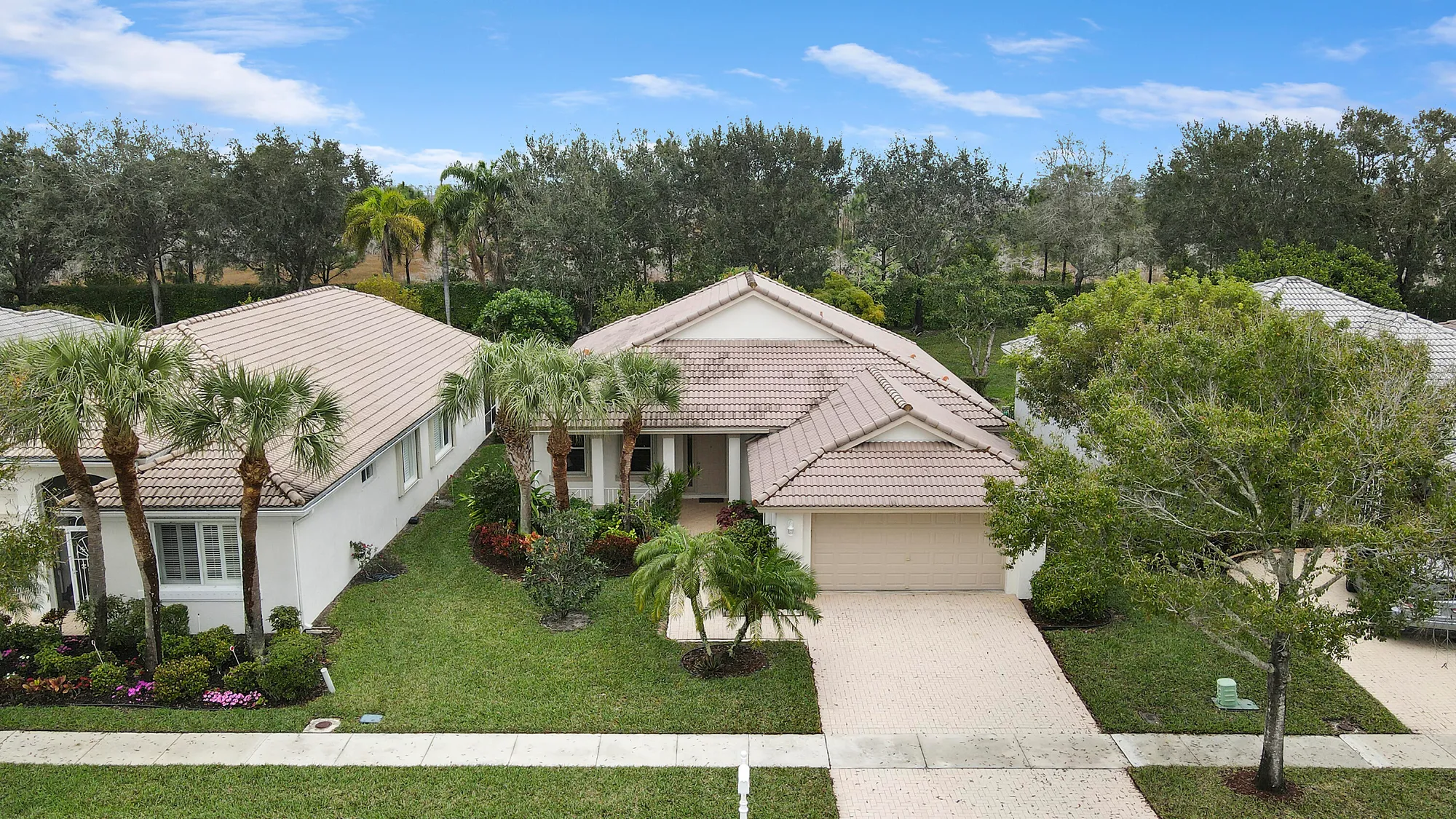 Property Slideshow image 5 of 54 | 2464 sailfish cove dr, West Palm Beach, FL, 33411