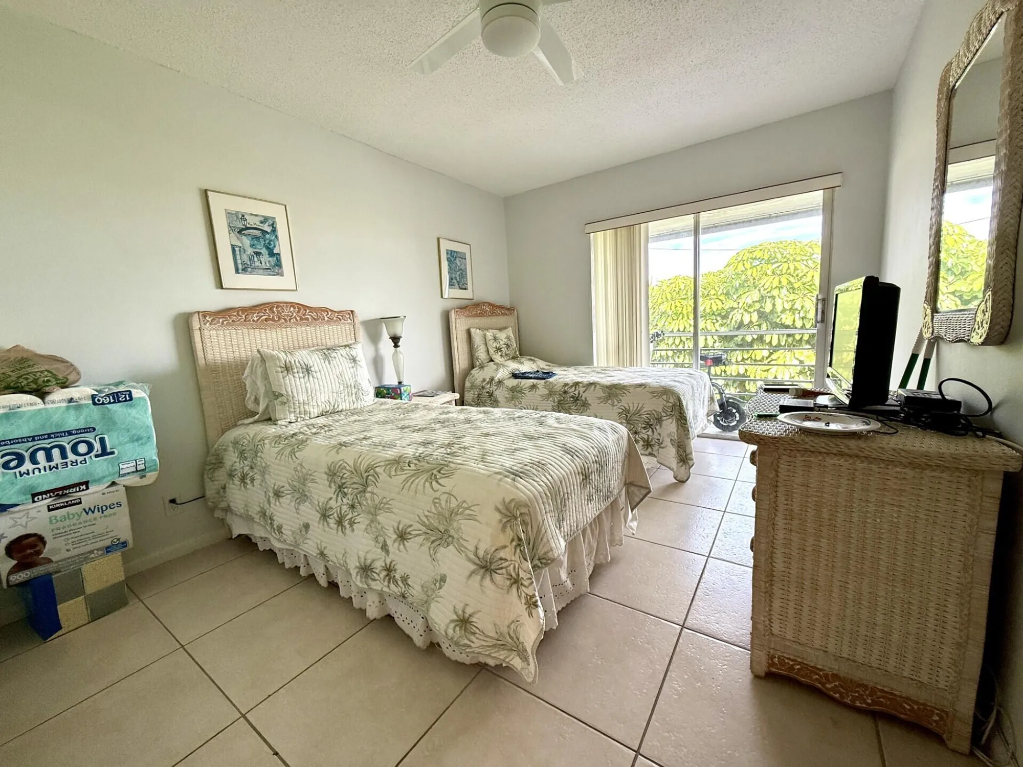Property Slideshow image 6 of 17 | 74 berkshire c, West Palm Beach, FL, 33417
