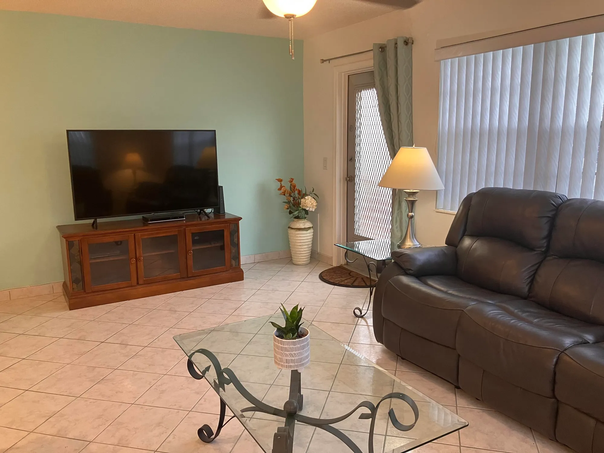 Property Slideshow image 10 of 30 | 337 camden o, West Palm Beach, FL, 33417