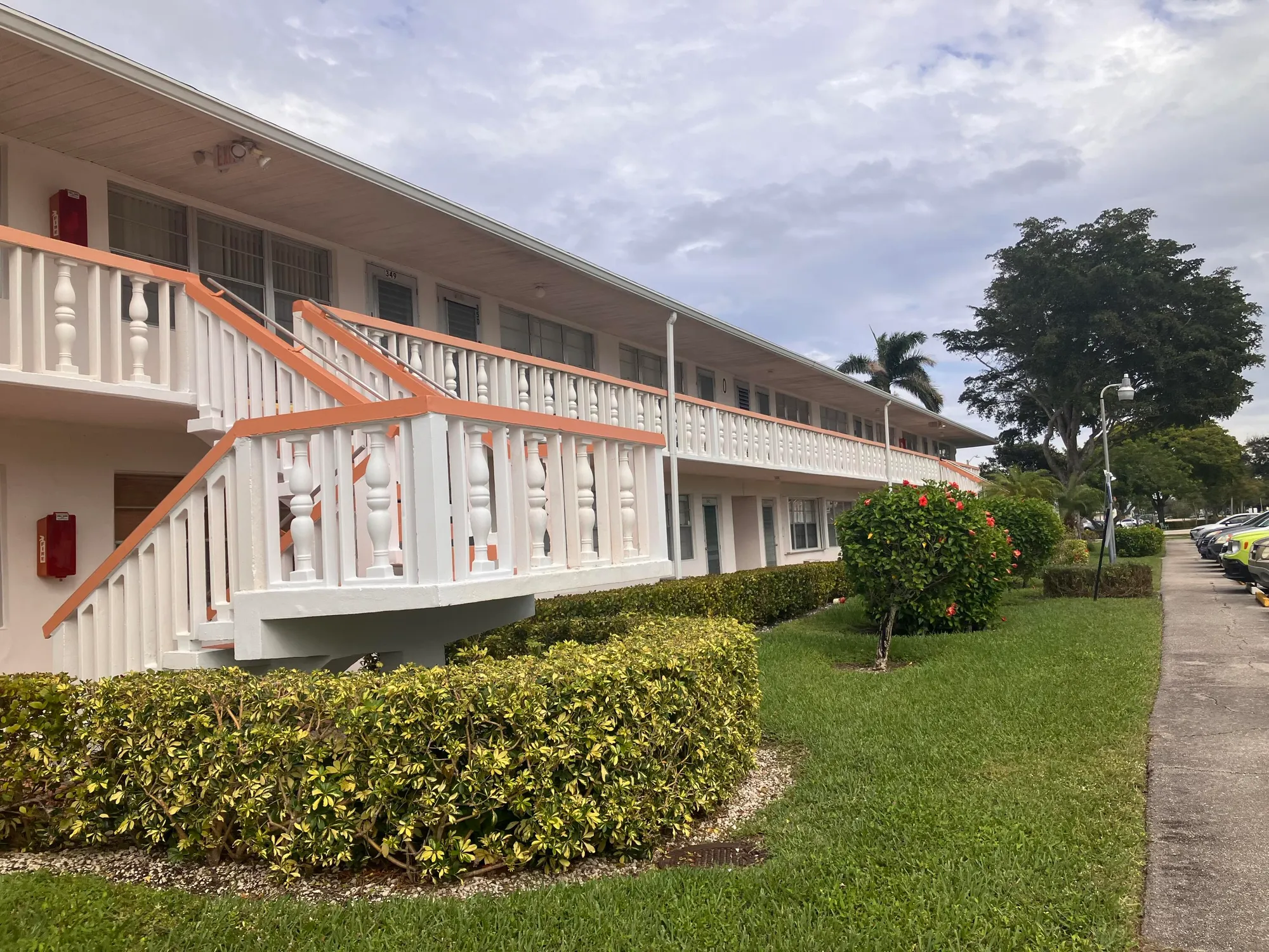 Property Slideshow image 3 of 30 | 337 camden o, West Palm Beach, FL, 33417