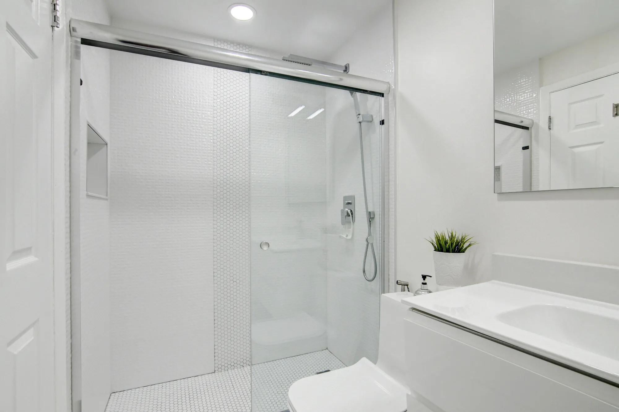 Property Slideshow image 10 of 16 | 42 burgundy a, Delray Beach, FL, 33484