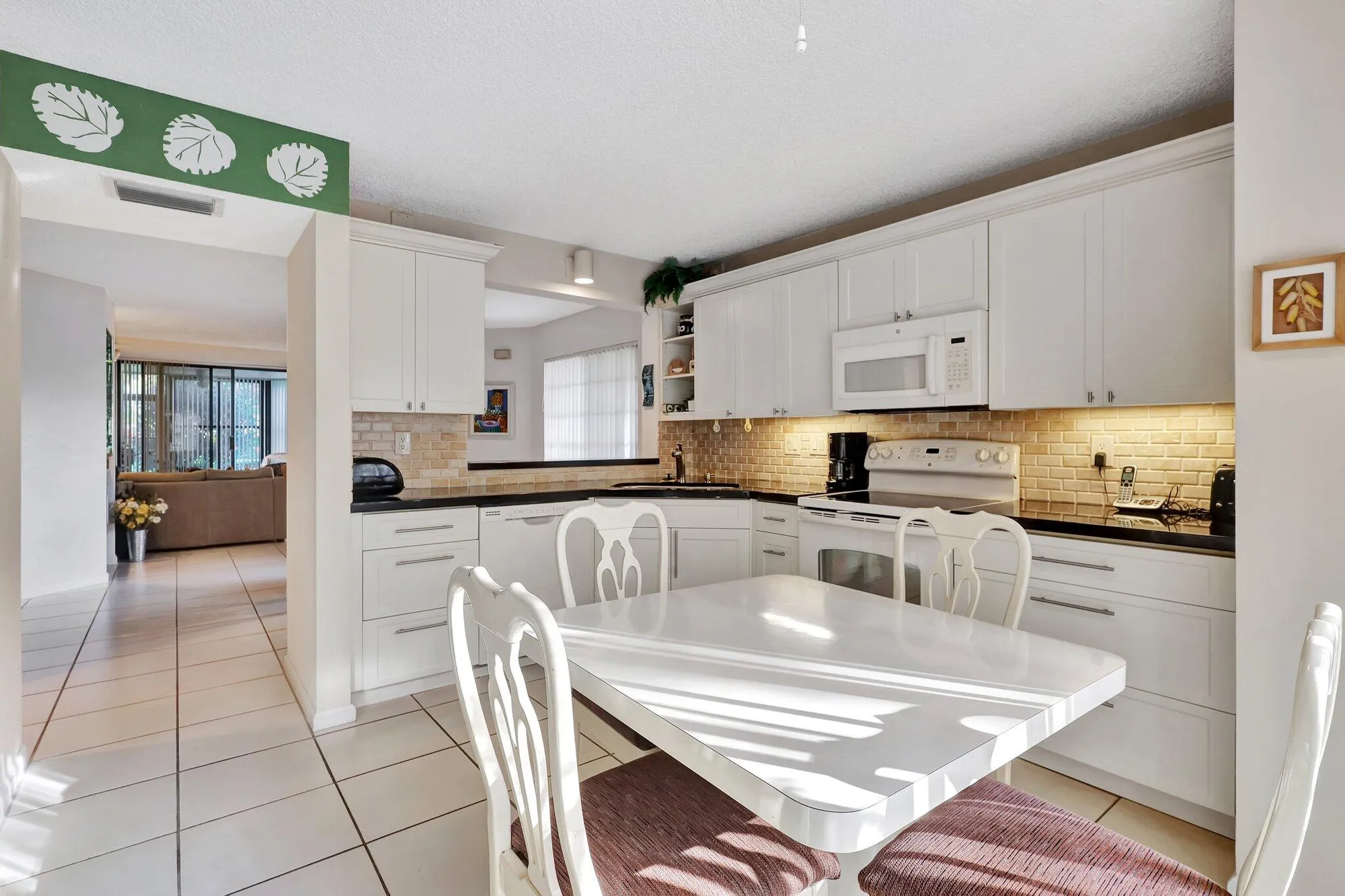 Property Slideshow image 4 of 88 | 7449 glendevon ln apt 104, Delray Beach, FL, 33446
