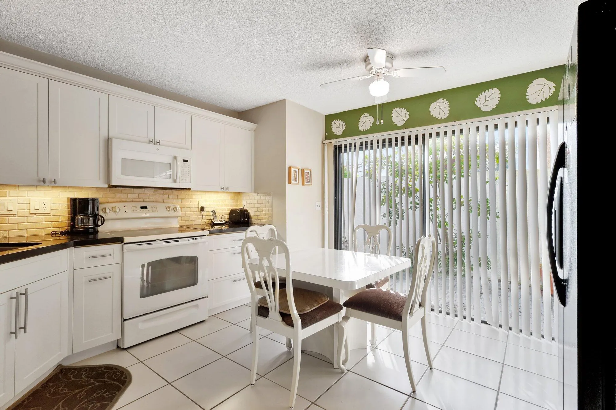 Property Slideshow image 5 of 88 | 7449 glendevon ln apt 104, Delray Beach, FL, 33446