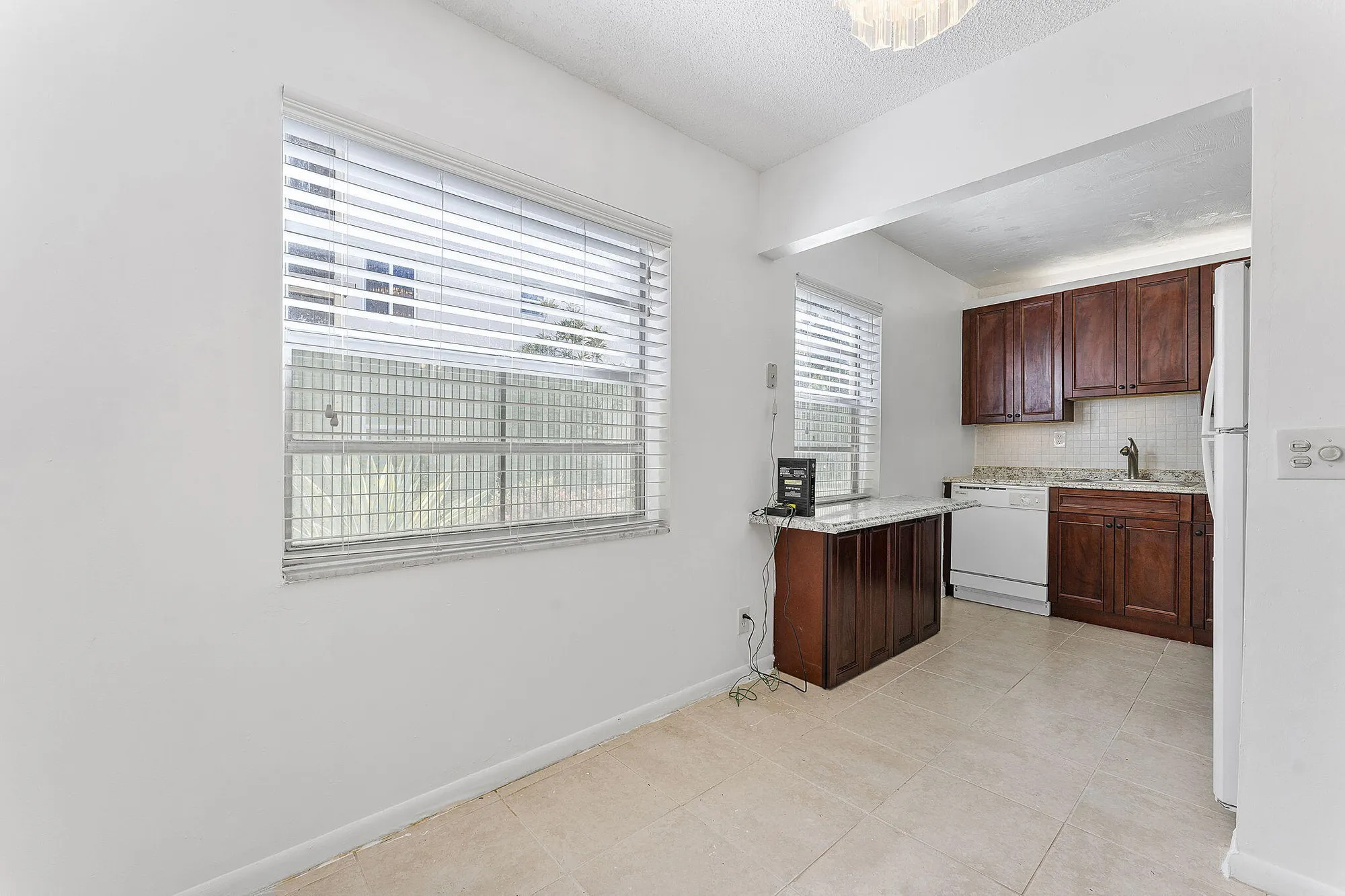 Property Slideshow image 12 of 27 | 877 flanders, Delray Beach, FL, 33484
