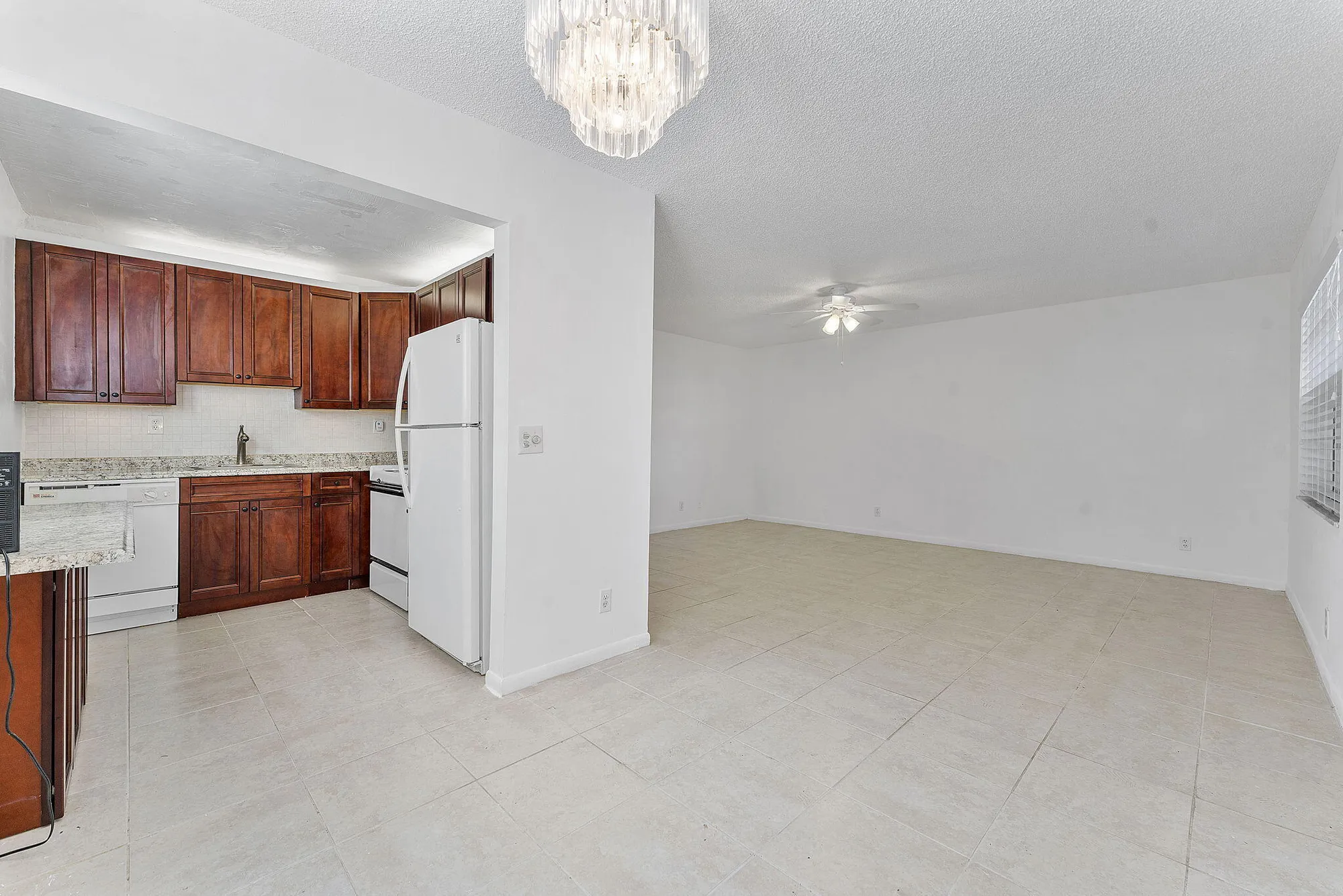 Property Slideshow image 13 of 27 | 877 flanders, Delray Beach, FL, 33484