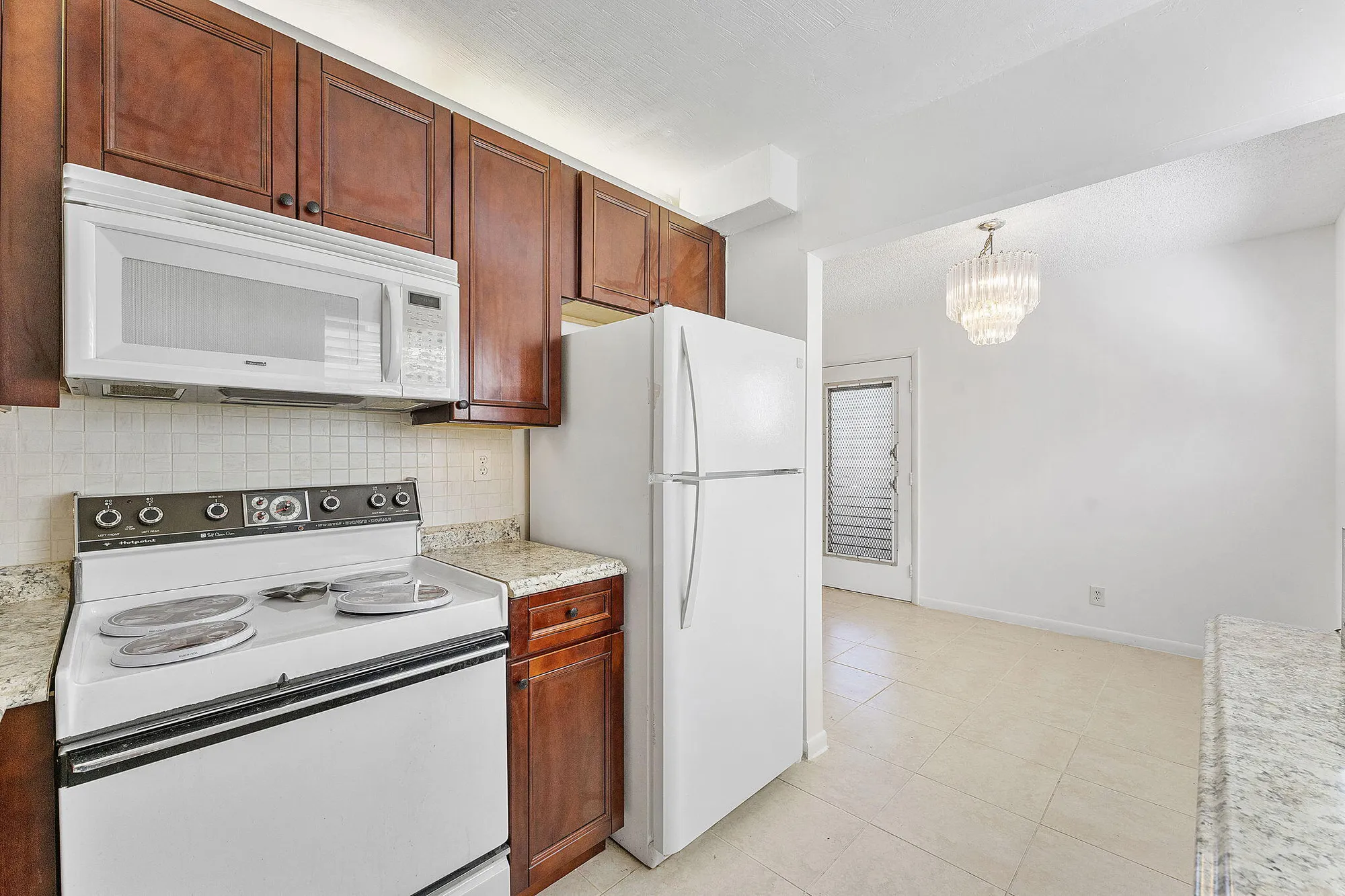 Property Slideshow image 15 of 27 | 877 flanders, Delray Beach, FL, 33484