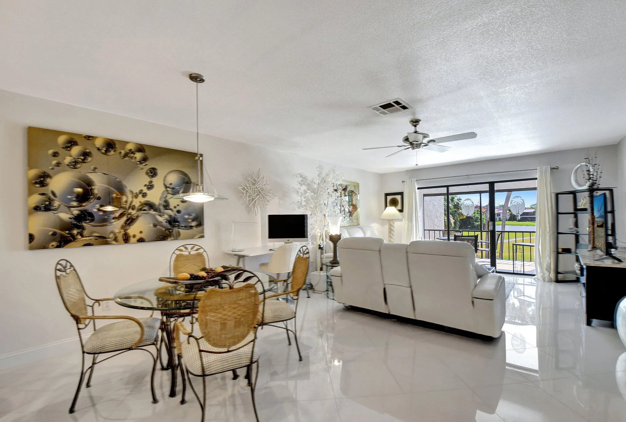 Property Slideshow image 9 of 54 | 21219 lago cir f, Boca Raton, FL, 33433