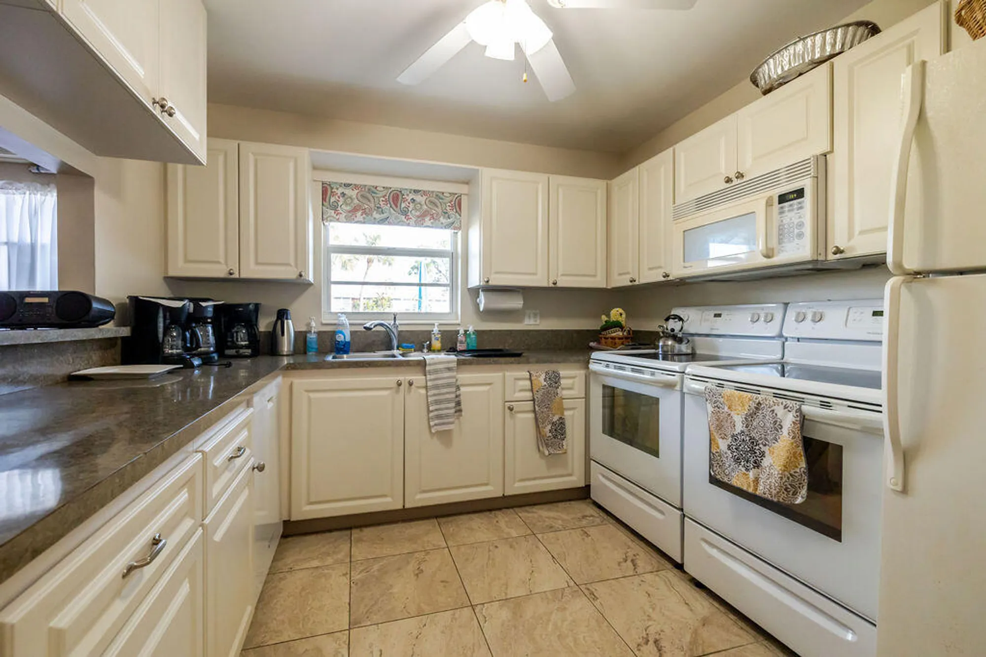 Property Slideshow image 27 of 33 | 2929 se ocean blvd 130-8, Stuart, FL, 34996