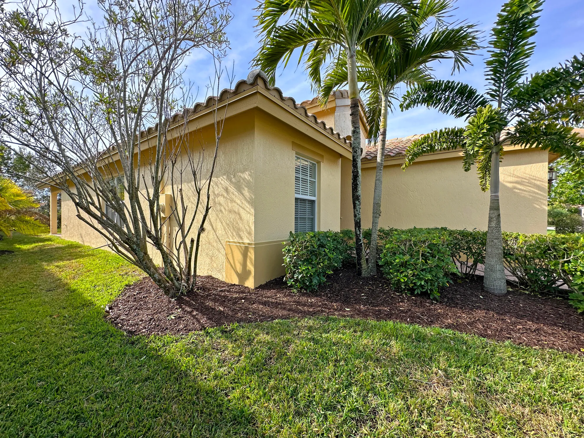 Property Slideshow image 4 of 56 | 11329 sw birch tree cir, Port Saint Lucie, FL, 34987