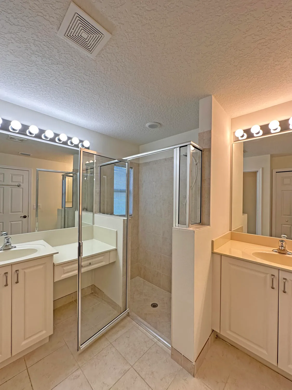 Property Slideshow image 22 of 56 | 11329 sw birch tree cir, Port Saint Lucie, FL, 34987
