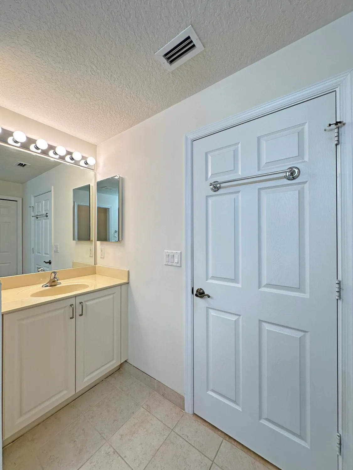 Property Slideshow image 23 of 56 | 11329 sw birch tree cir, Port Saint Lucie, FL, 34987
