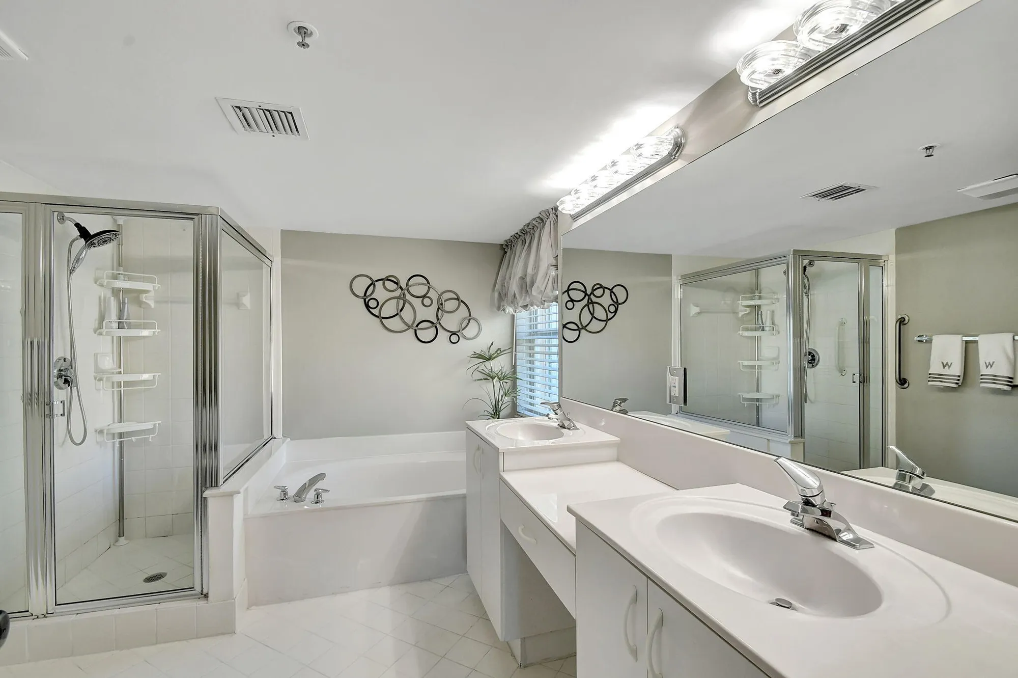 Property Slideshow image 12 of 50 | 12560 majesty cir apt 401, Boynton Beach, FL, 33437
