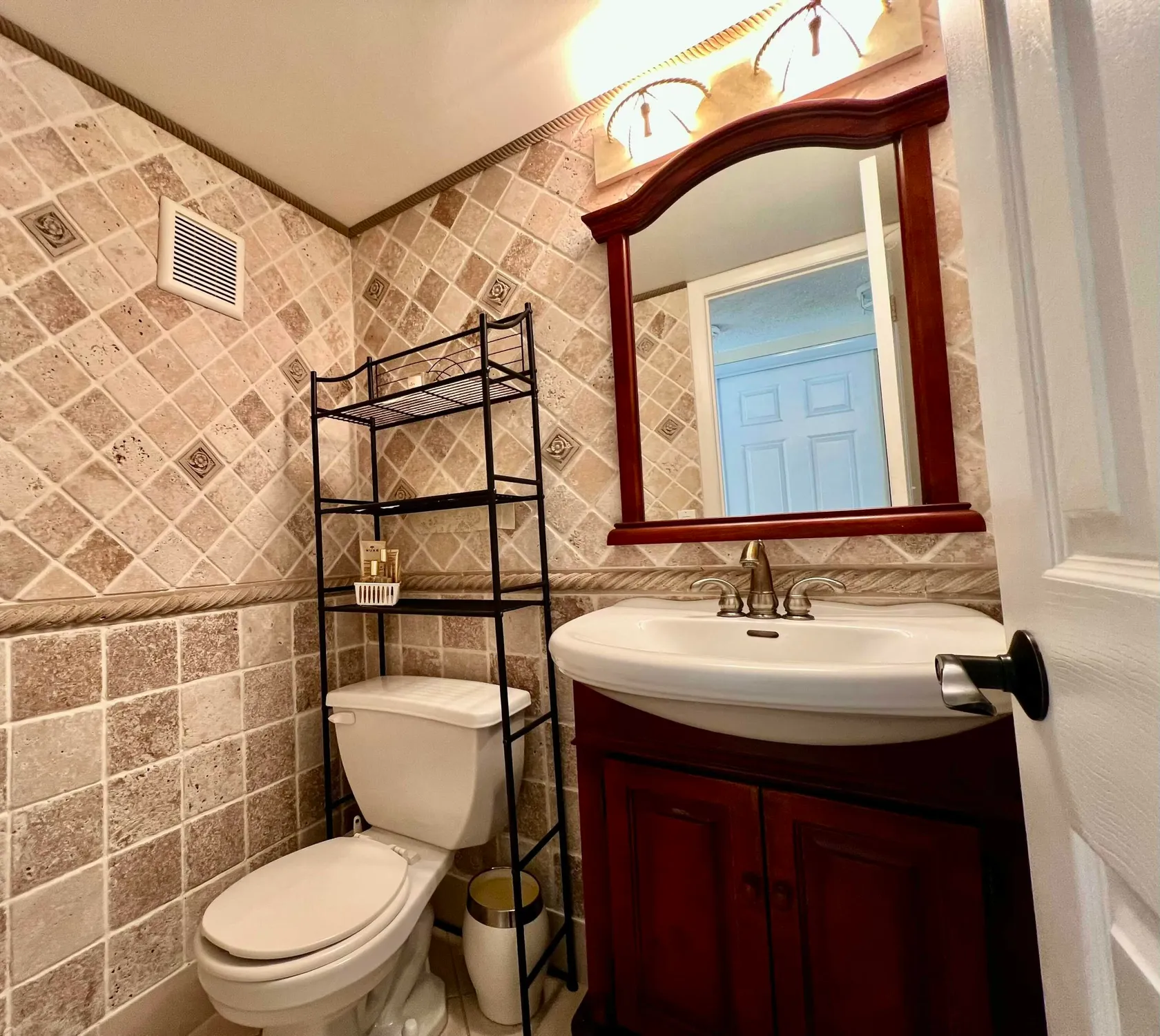 Property Slideshow image 6 of 50 | 101 oakridge h, Deerfield Beach, FL, 33442