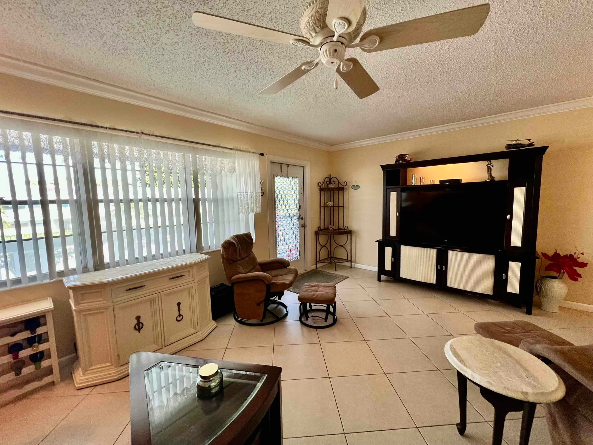 Property Slideshow image 11 of 50 | 101 oakridge h, Deerfield Beach, FL, 33442