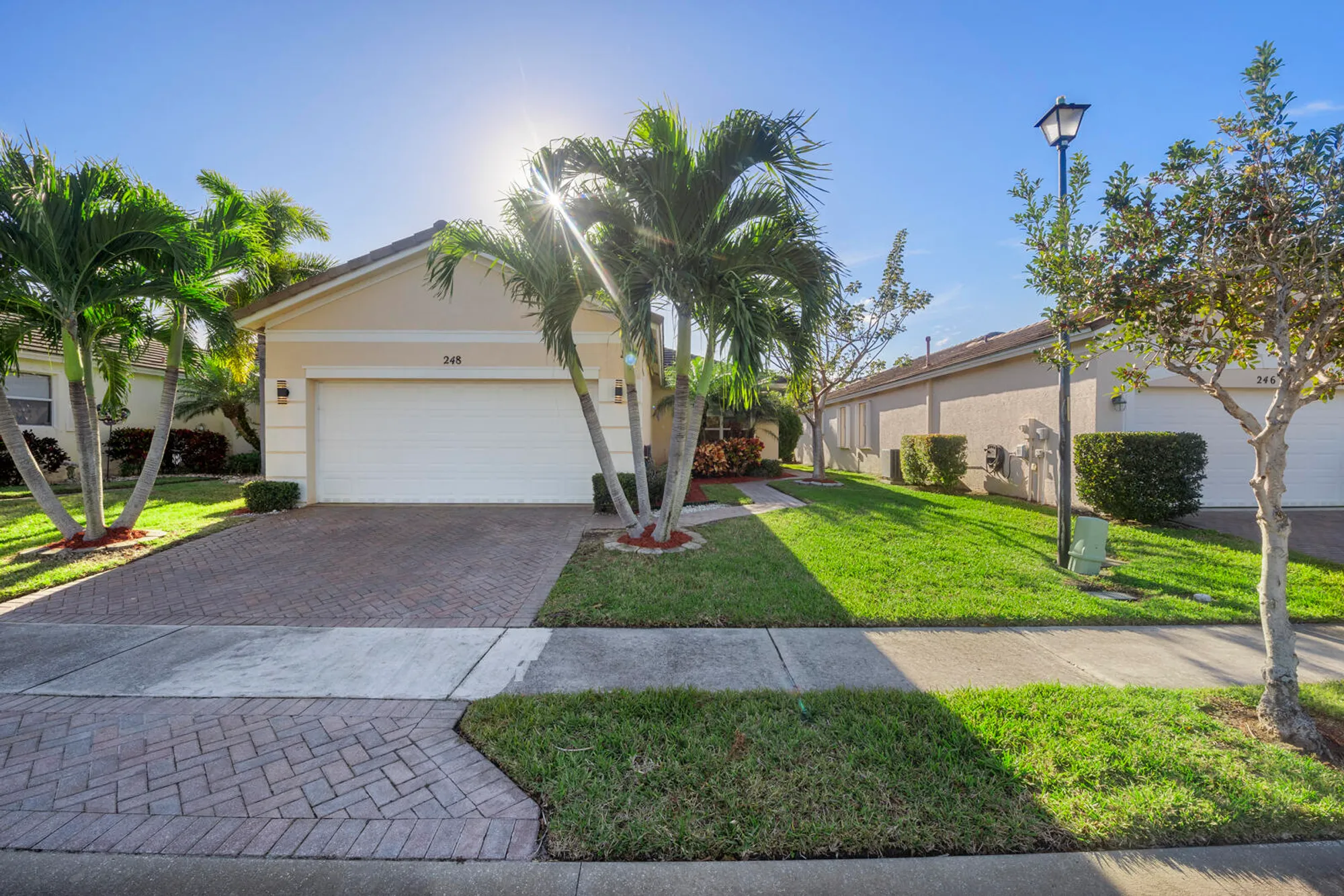 Property Slideshow image 1 of 35 | 248 sw manatee springs way, Port Saint Lucie, FL, 34986