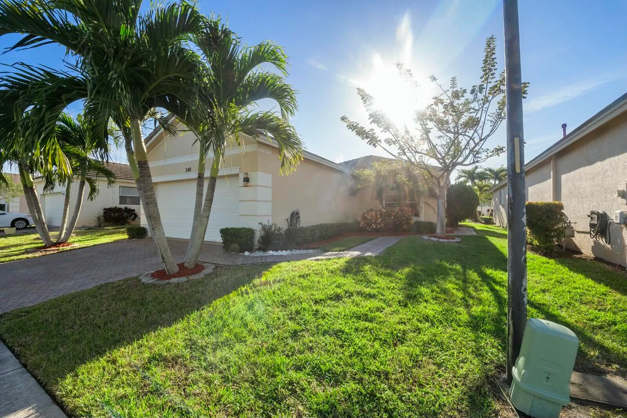 Property Slideshow image 3 of 35 | 248 sw manatee springs way, Port Saint Lucie, FL, 34986