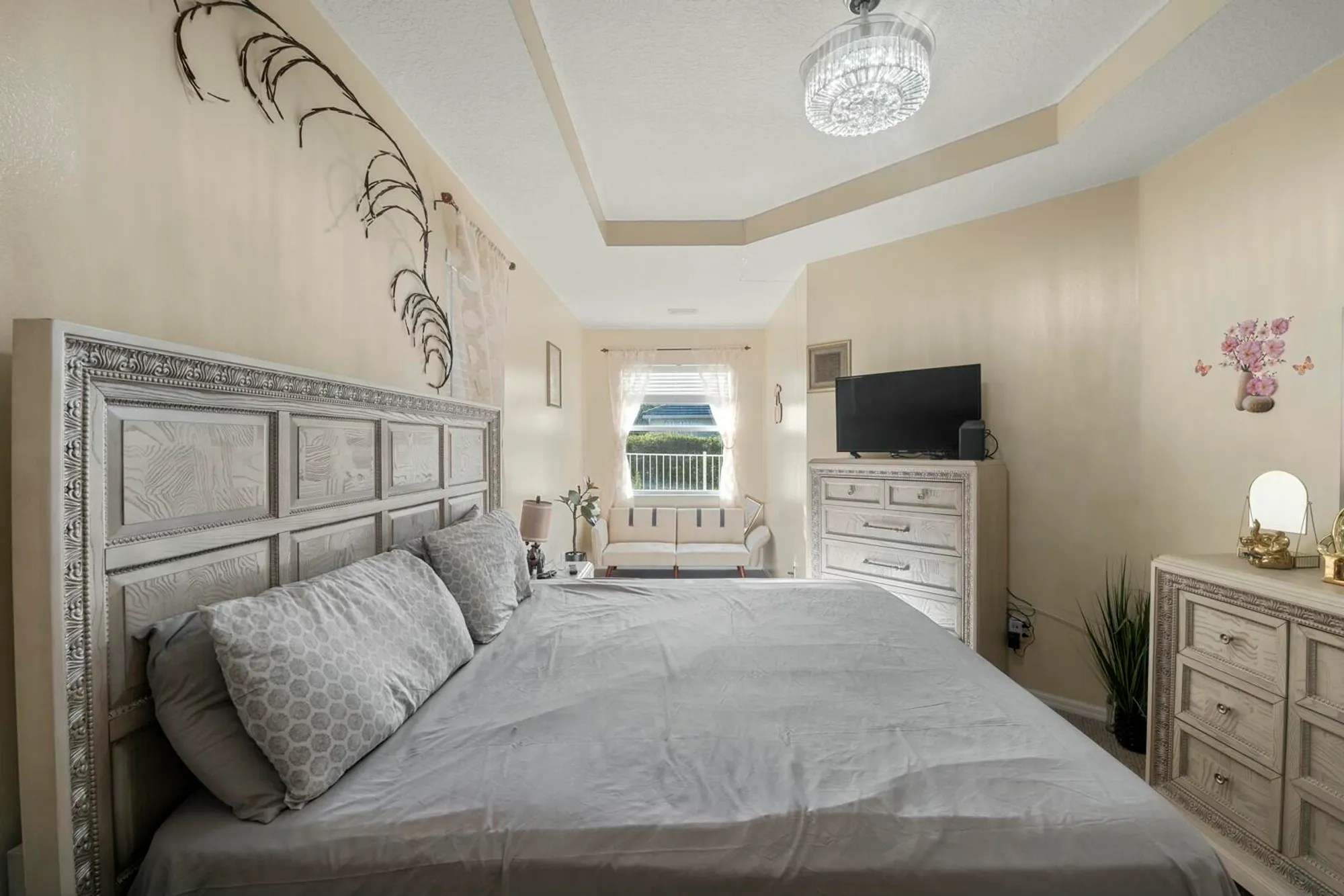 Property Slideshow image 16 of 35 | 248 sw manatee springs way, Port Saint Lucie, FL, 34986