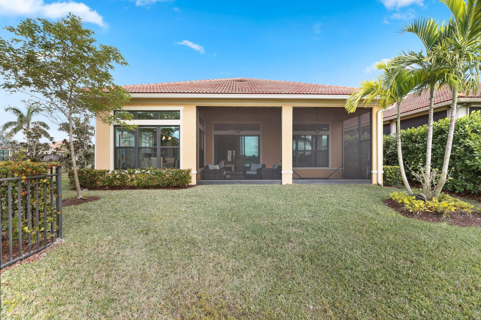 Property Slideshow image 25 of 66 | 9149 leon cir, Parkland, FL, 33076