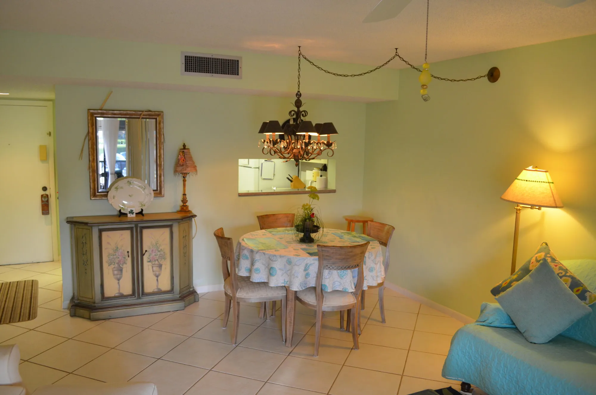 Property Slideshow image 5 of 67 | 5190 las verdes cir 224, Delray Beach, FL, 33484