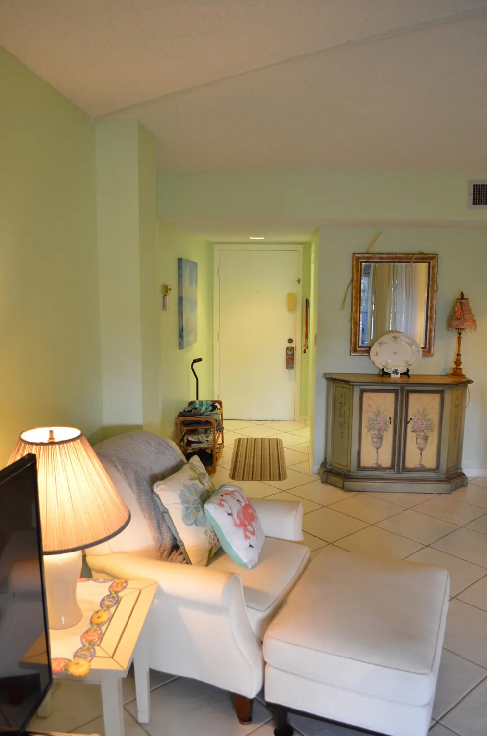 Property Slideshow image 7 of 67 | 5190 las verdes cir 224, Delray Beach, FL, 33484