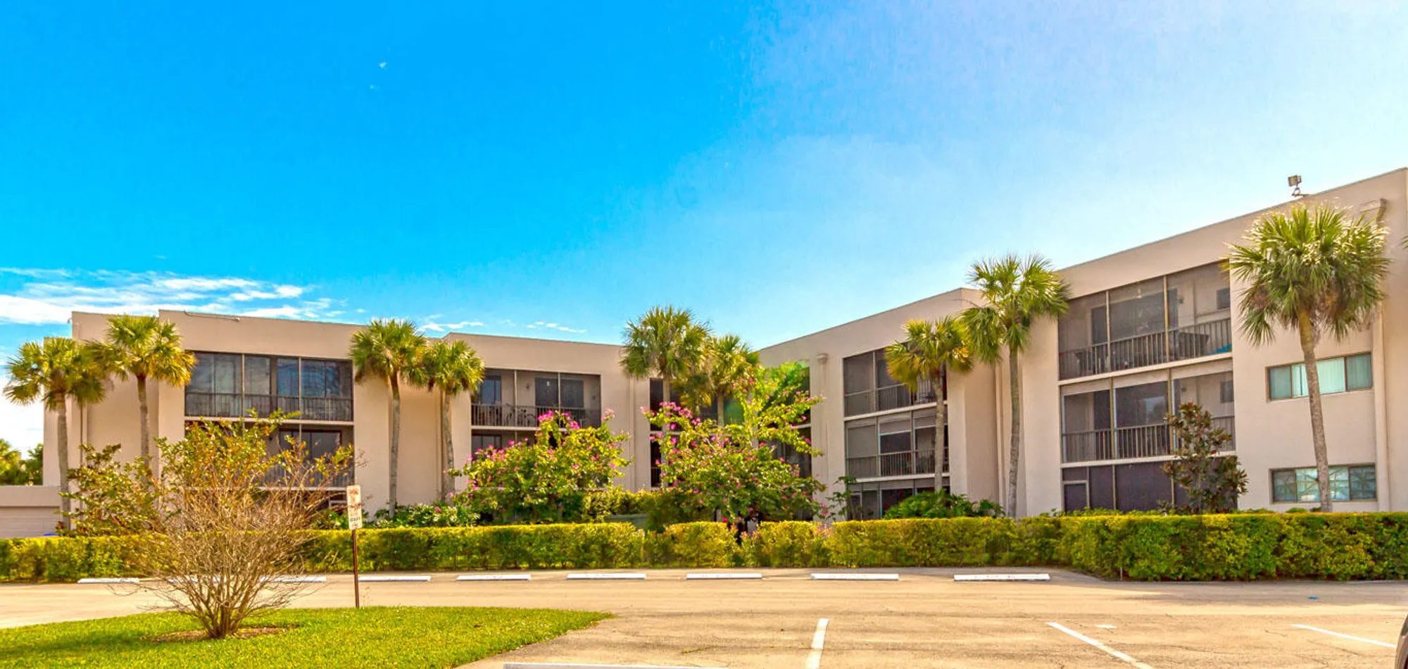 Property Slideshow image 29 of 67 | 5190 las verdes cir 224, Delray Beach, FL, 33484