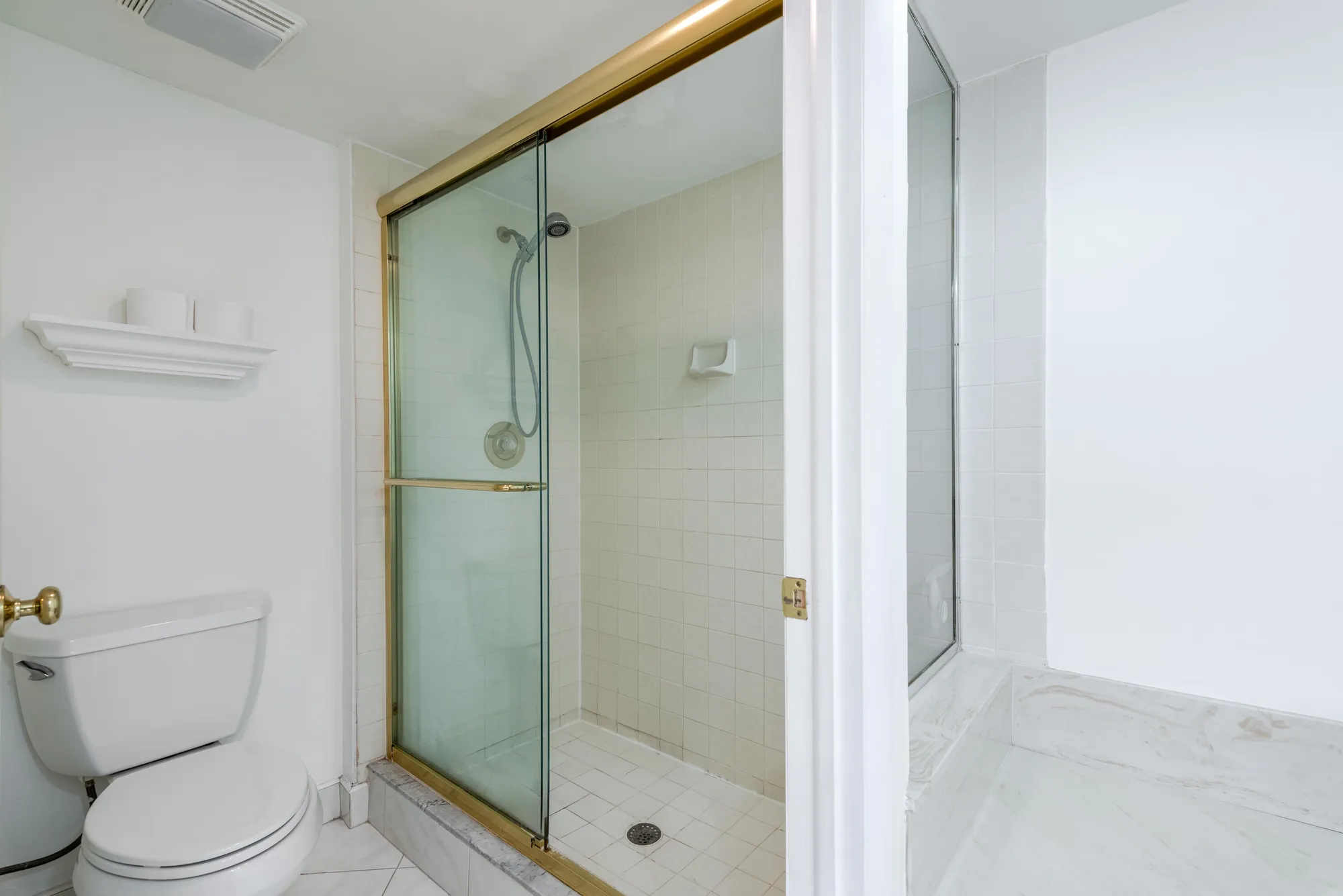 Property Slideshow image 17 of 49 | 7485 glendevon ln apt 1105, Delray Beach, FL, 33446