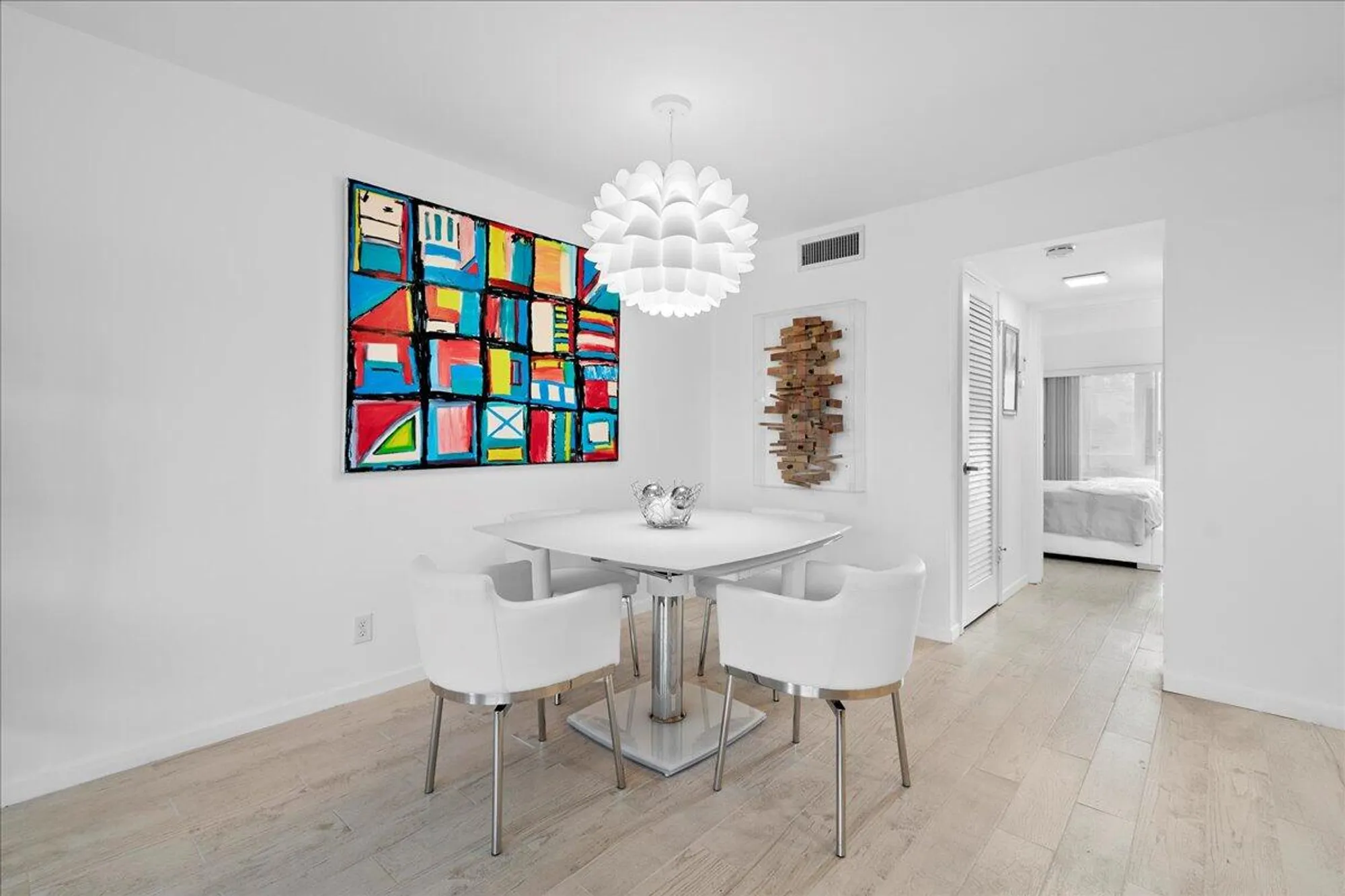 Property Slideshow image 12 of 30 | 104 wellington b, West Palm Beach, FL, 33417