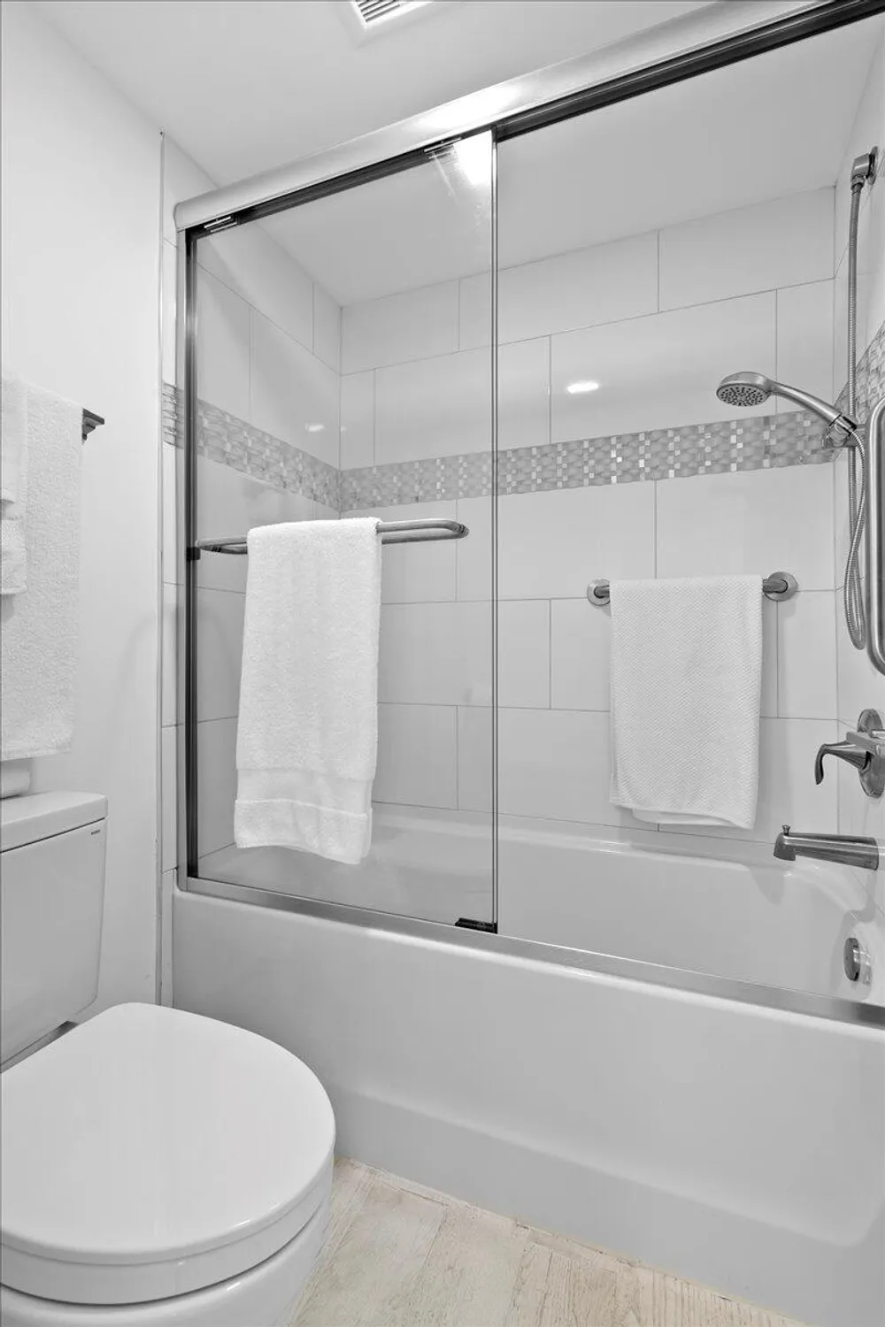 Property Slideshow image 17 of 30 | 104 wellington b, West Palm Beach, FL, 33417