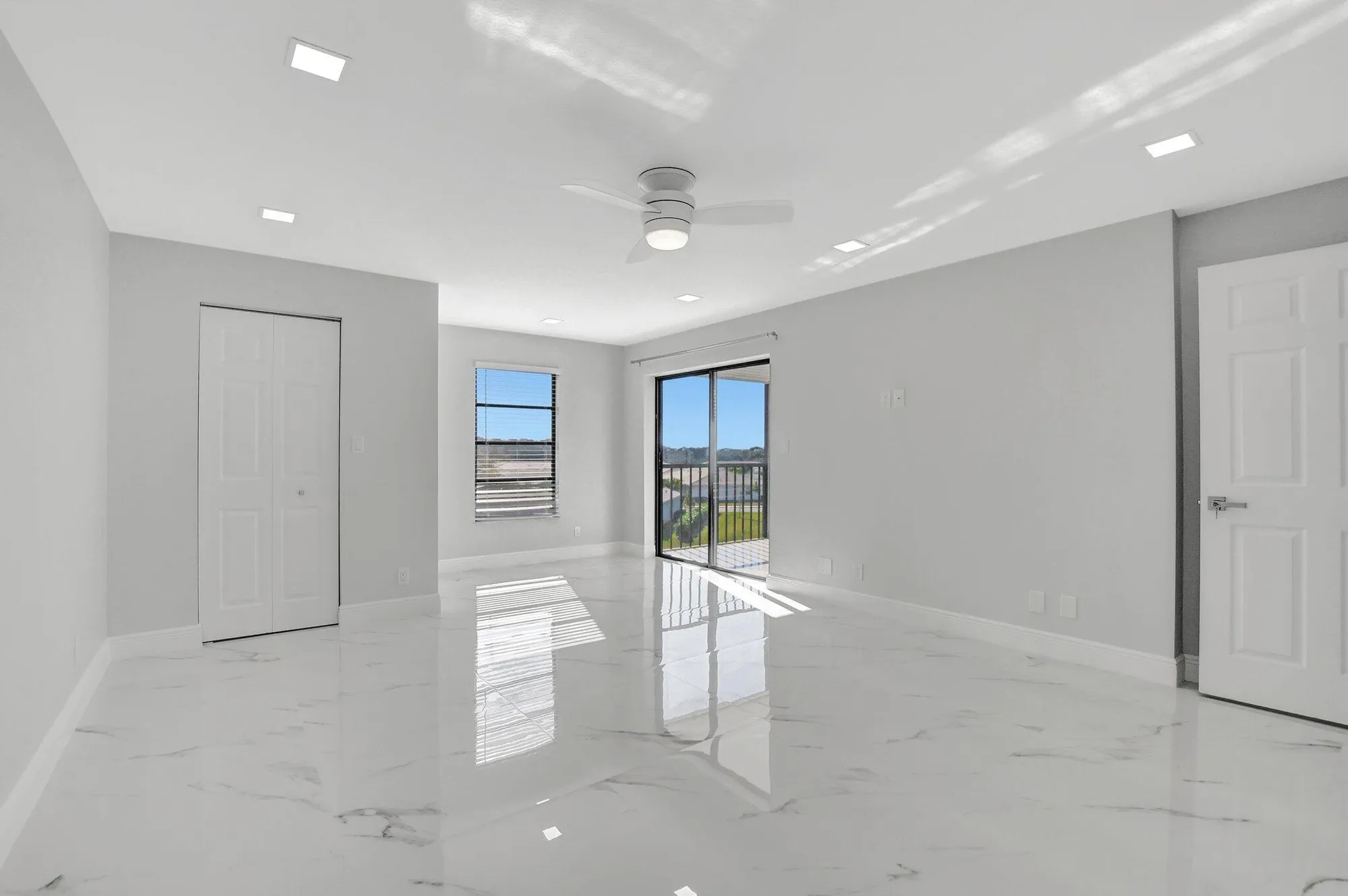 Property Slideshow image 6 of 26 | 7076 huntington ln 407, Delray Beach, FL, 33446