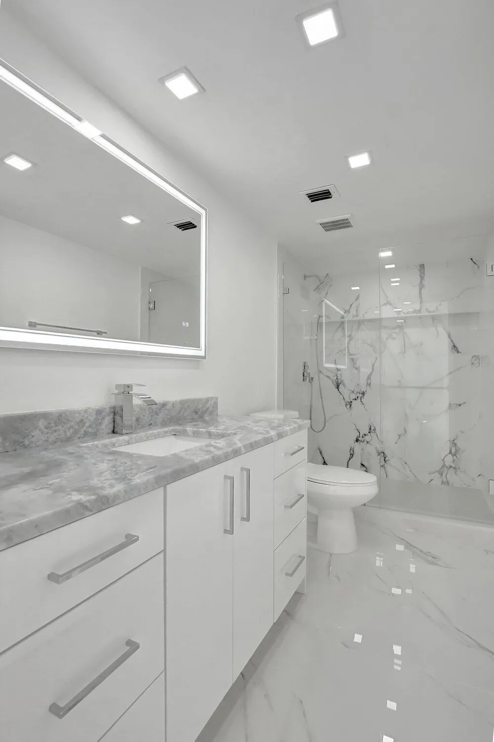 Property Slideshow image 7 of 26 | 7076 huntington ln 407, Delray Beach, FL, 33446