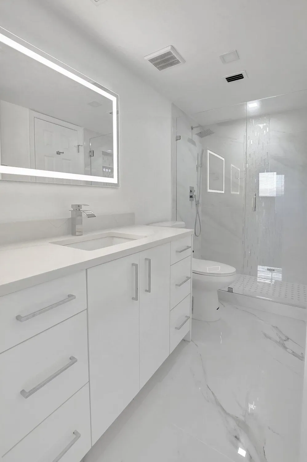 Property Slideshow image 10 of 26 | 7076 huntington ln 407, Delray Beach, FL, 33446