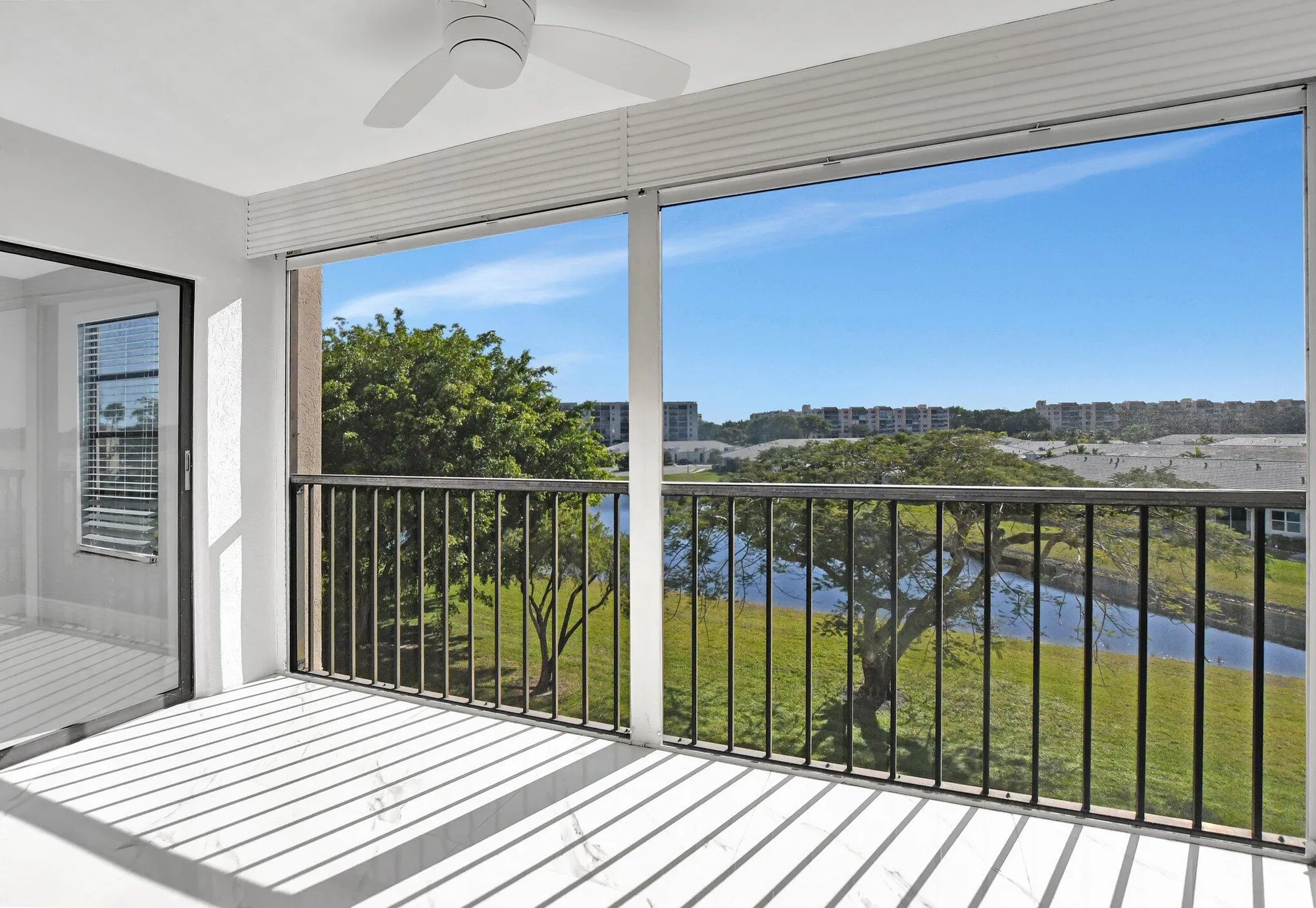 Property Slideshow image 11 of 26 | 7076 huntington ln 407, Delray Beach, FL, 33446