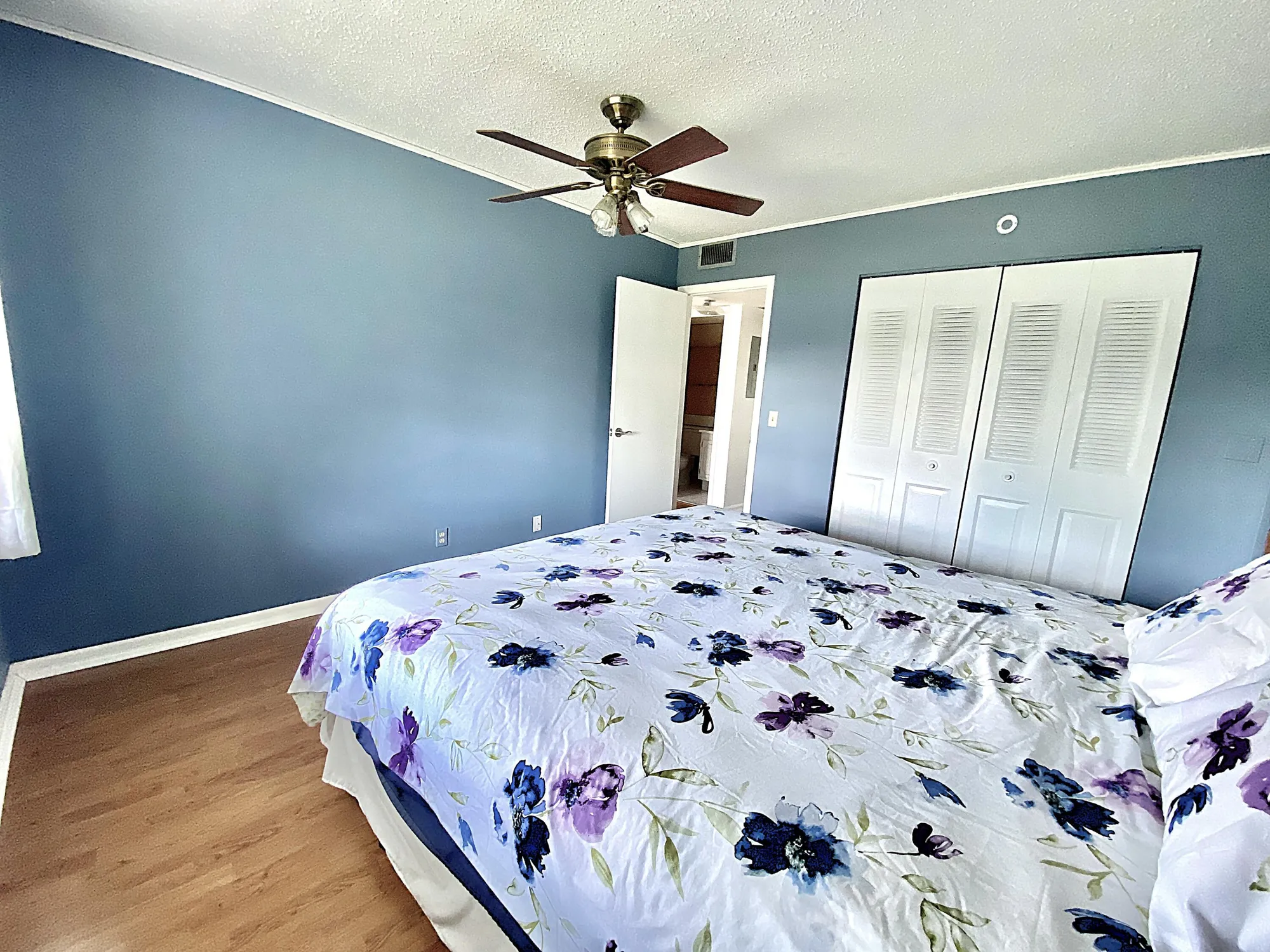 Property Slideshow image 14 of 57 | 374 markham q, Deerfield Beach, FL, 33442