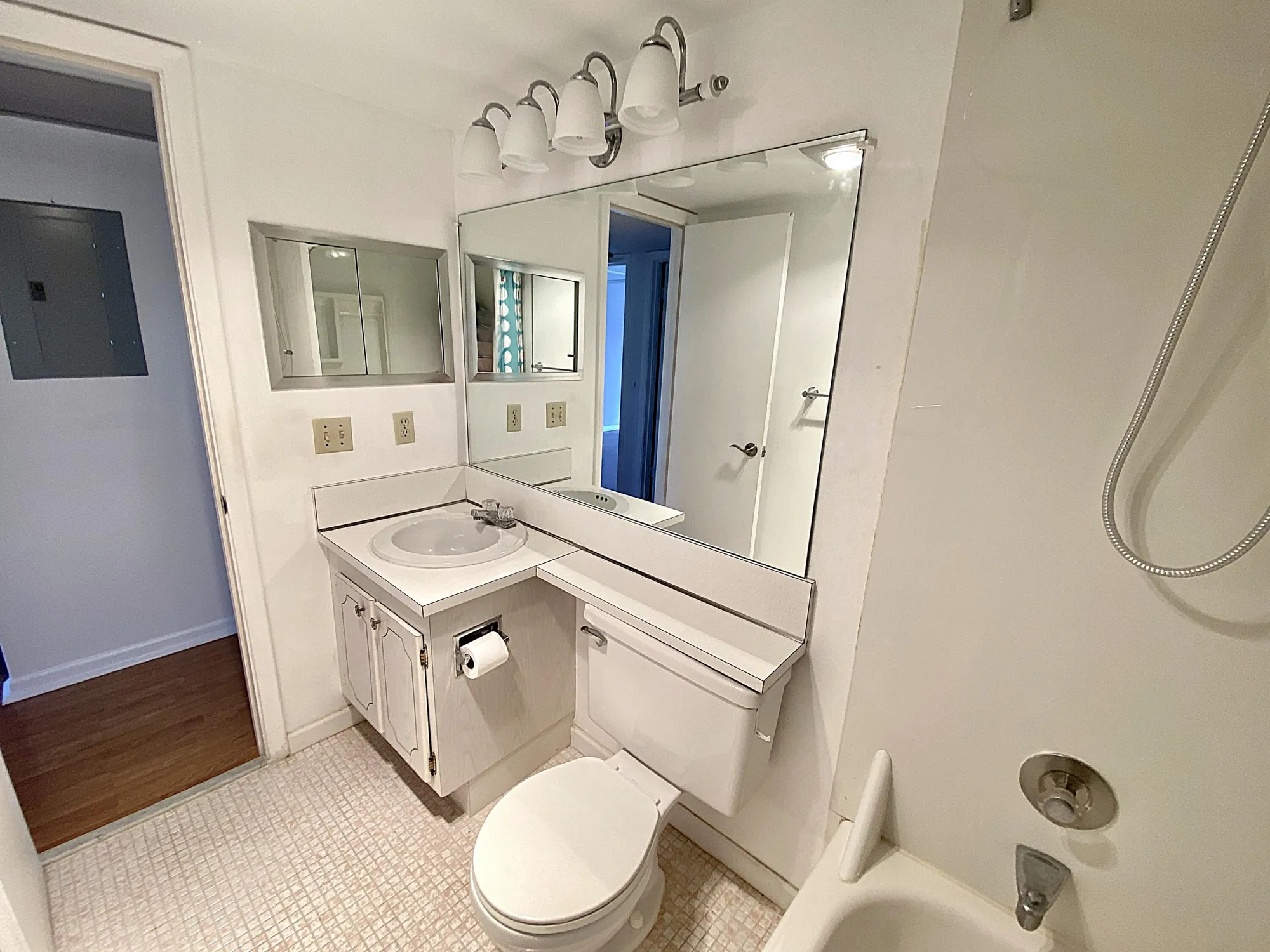 Property Slideshow image 20 of 57 | 374 markham q, Deerfield Beach, FL, 33442