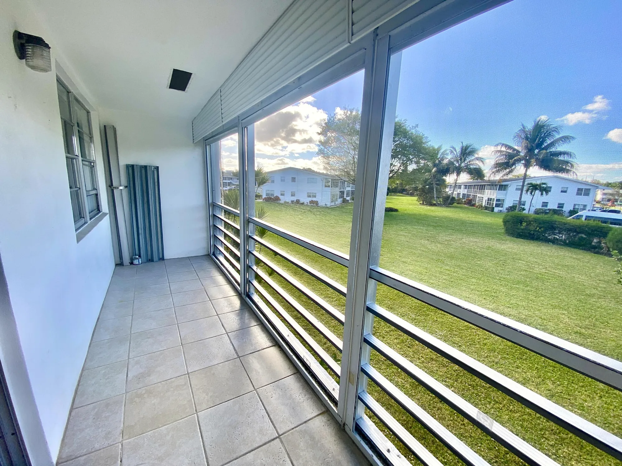 Property Slideshow image 25 of 57 | 374 markham q, Deerfield Beach, FL, 33442