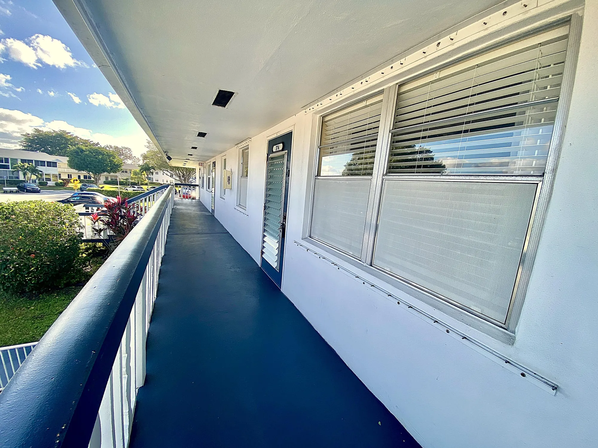 Property Slideshow image 26 of 57 | 374 markham q, Deerfield Beach, FL, 33442