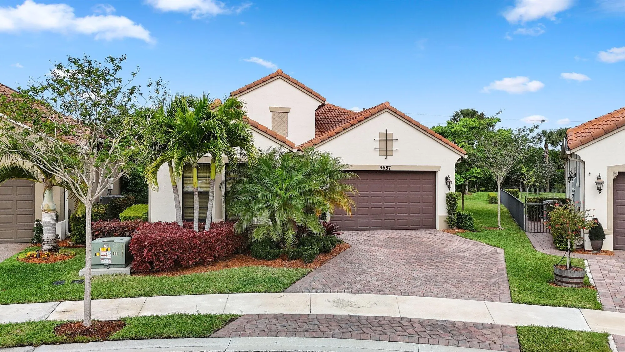 Property Slideshow image 3 of 45 | 9657 kalmar cir, Parkland, FL, 33076