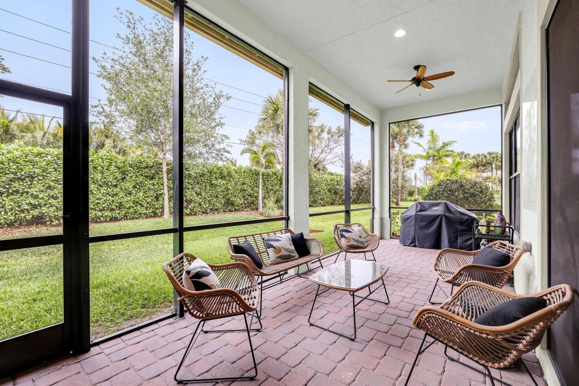 Property Slideshow image 23 of 45 | 9657 kalmar cir, Parkland, FL, 33076