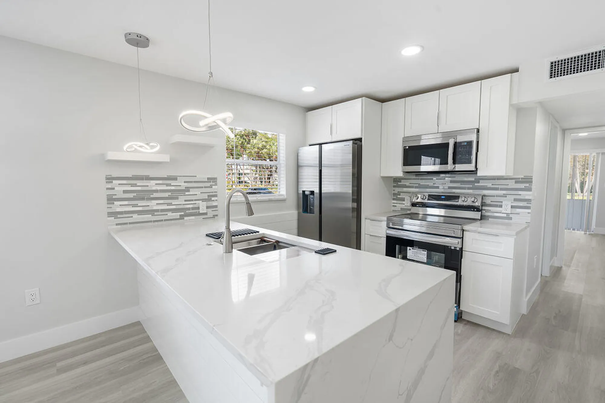 Property Slideshow image 6 of 26 | 385 flanders i i, Delray Beach, FL, 33484