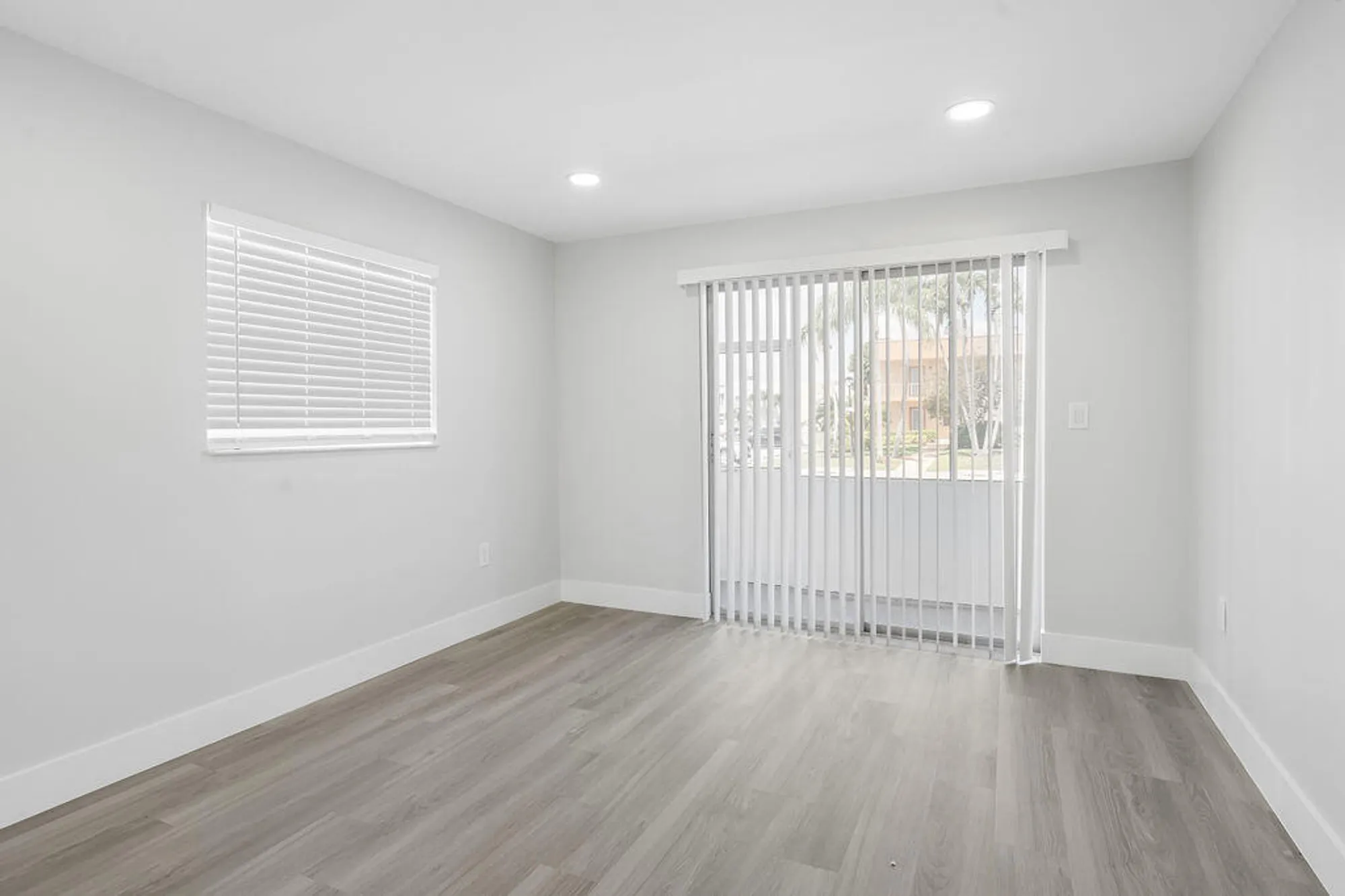 Property Slideshow image 17 of 26 | 385 flanders i i, Delray Beach, FL, 33484