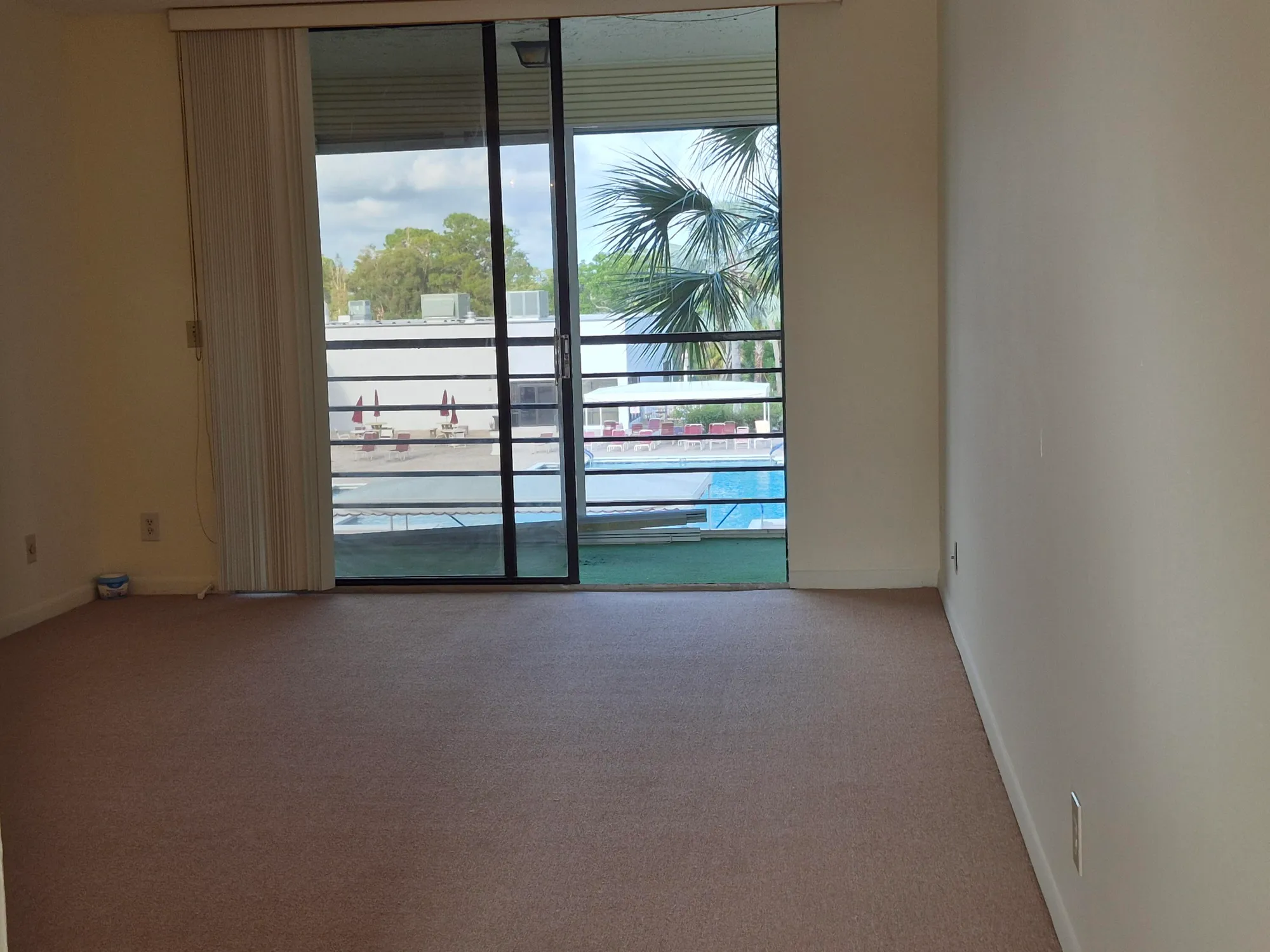 Property Slideshow image 26 of 28 | 4640 lucerne lakes blvd 304, Lake Worth, FL, 33467