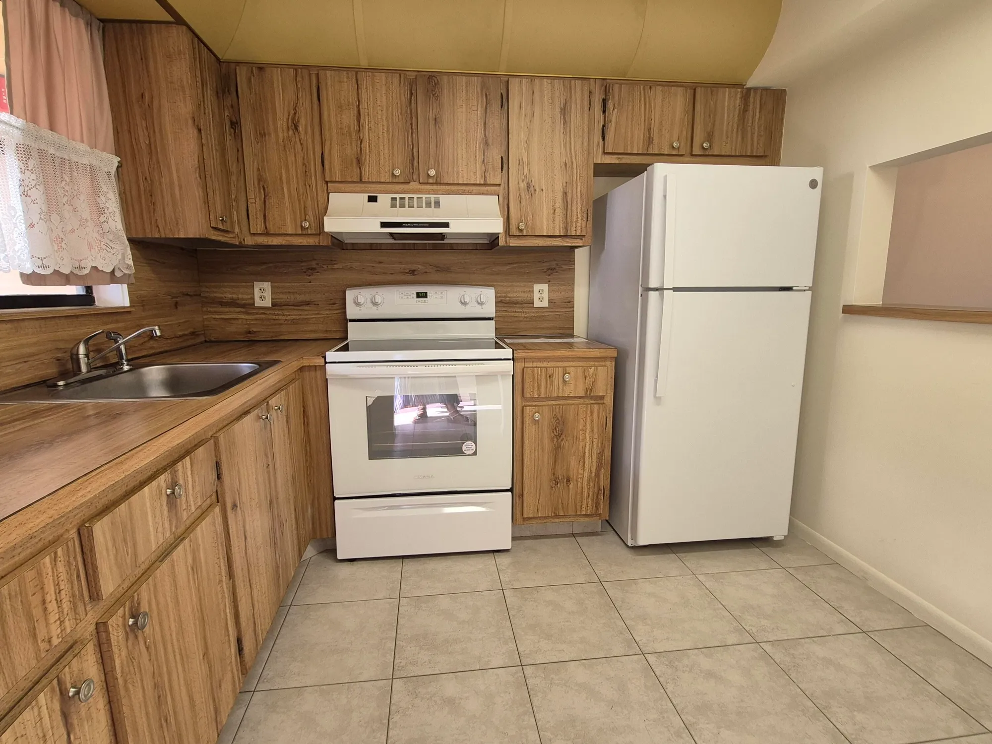 Property Slideshow image 1 of 28 | 4640 lucerne lakes blvd 304, Lake Worth, FL, 33467