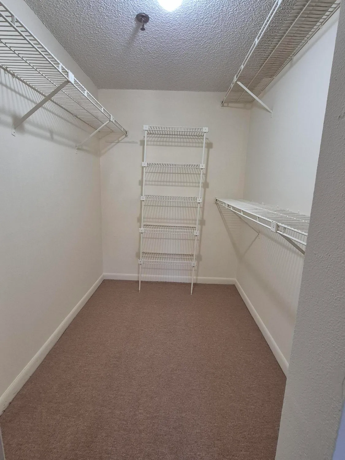 Property Slideshow image 9 of 28 | 4640 lucerne lakes blvd 304, Lake Worth, FL, 33467