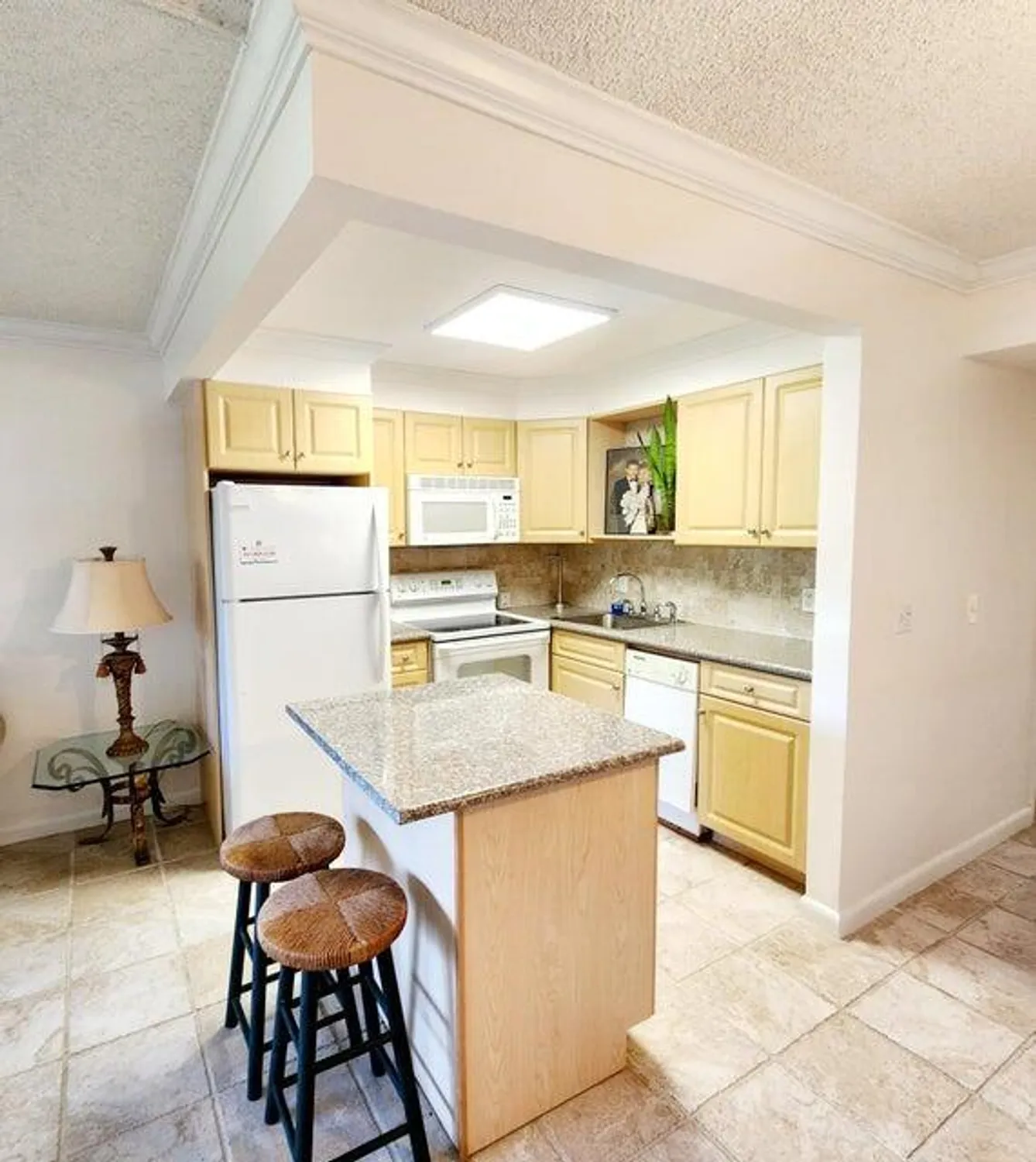 Property Slideshow image 1 of 4 | 195 dorchester i i, West Palm Beach, FL, 33417