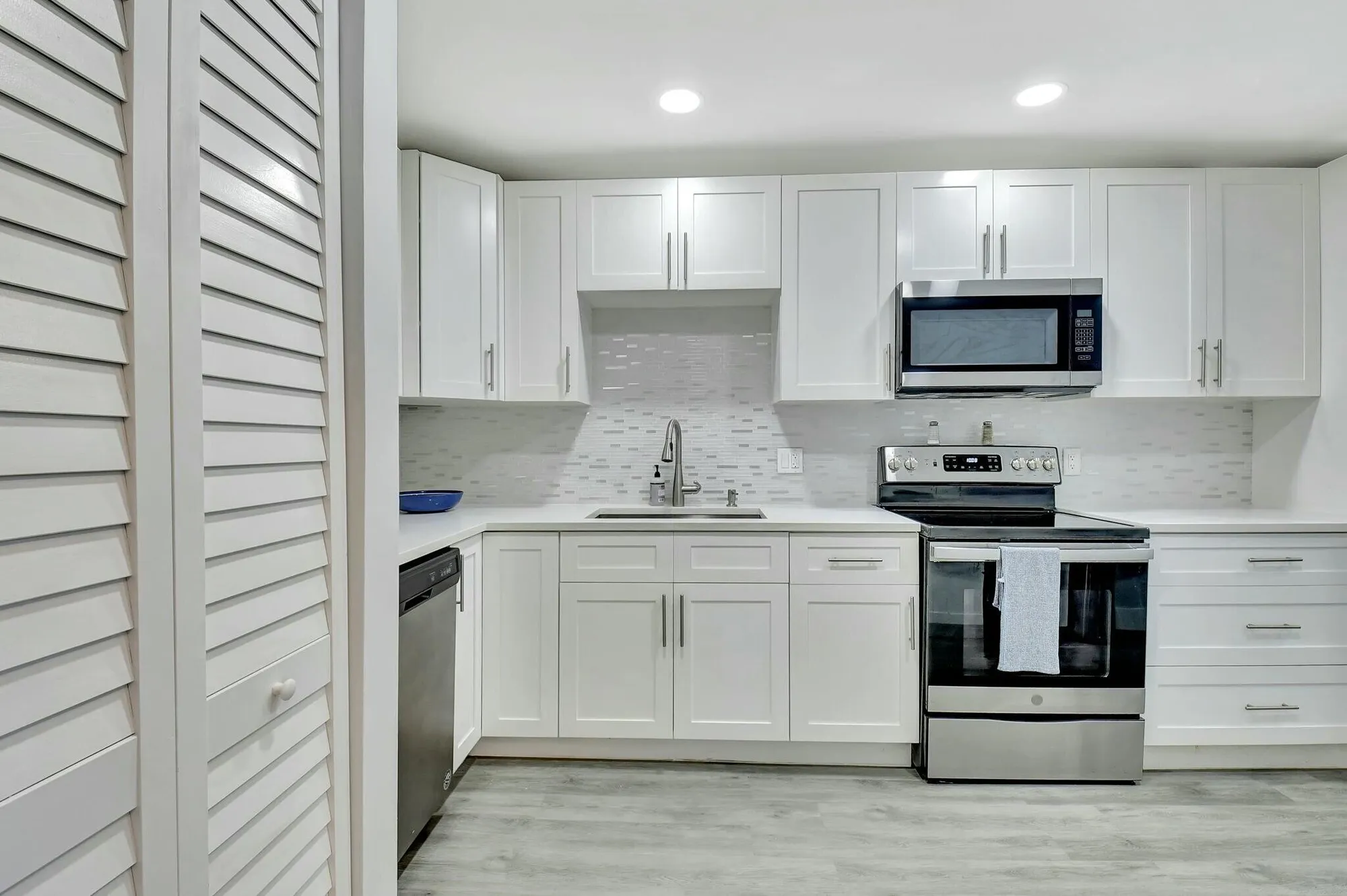 Property Slideshow image 5 of 54 | 31 southport ln c, Boynton Beach, FL, 33436