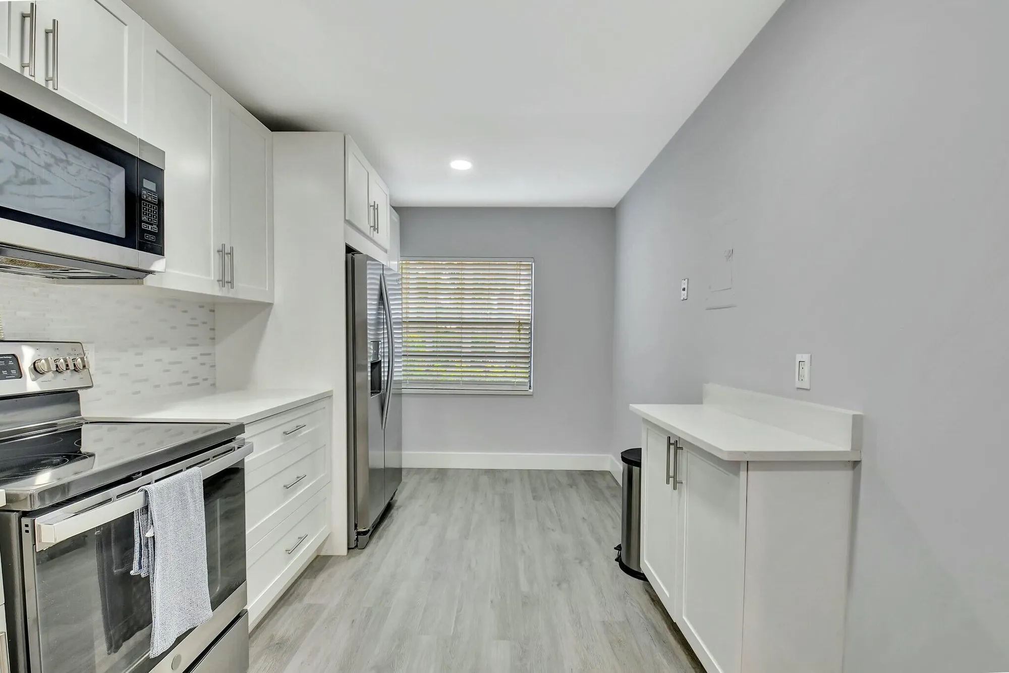 Property Slideshow image 7 of 54 | 31 southport ln c, Boynton Beach, FL, 33436