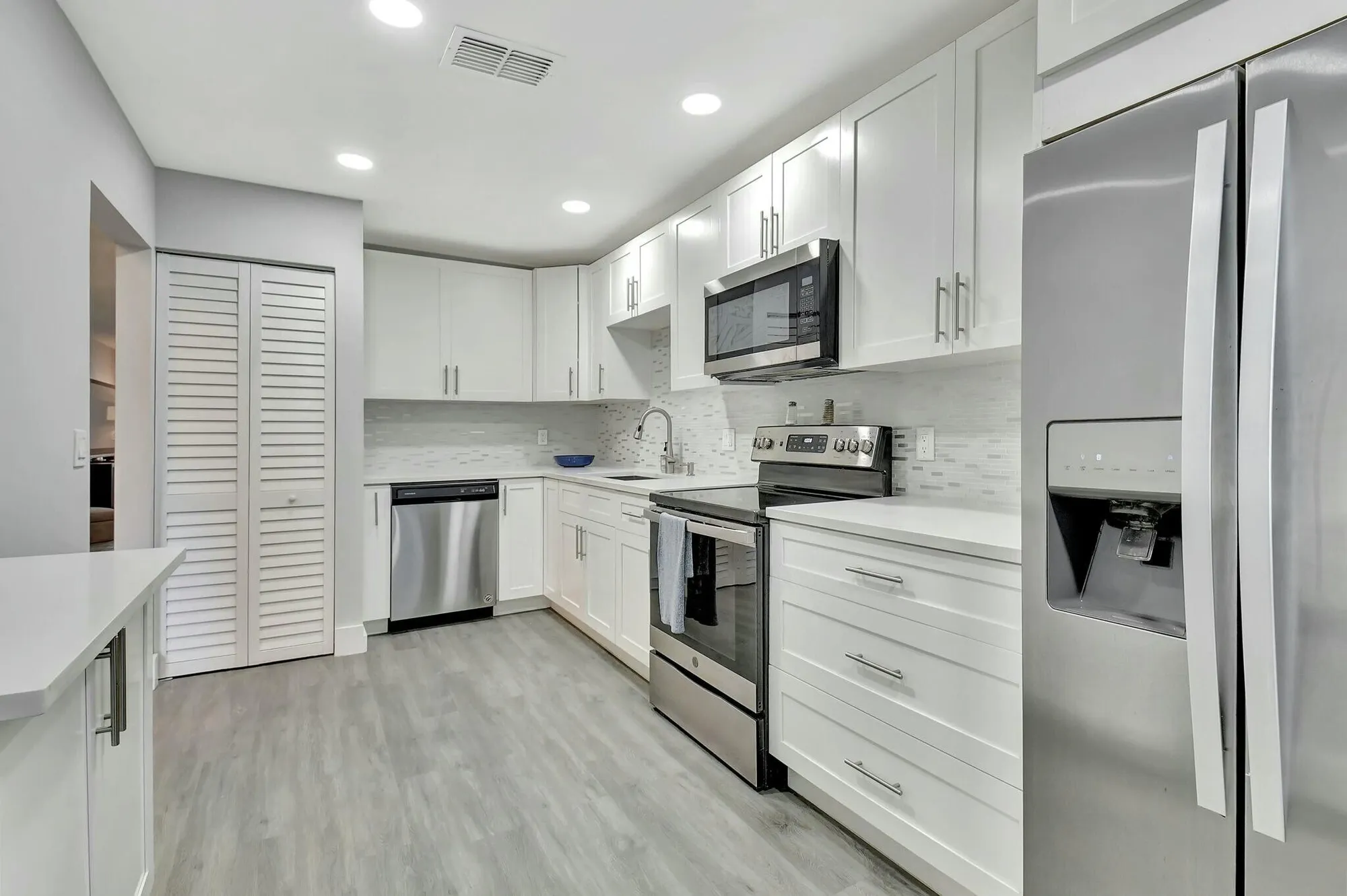 Property Slideshow image 8 of 54 | 31 southport ln c, Boynton Beach, FL, 33436